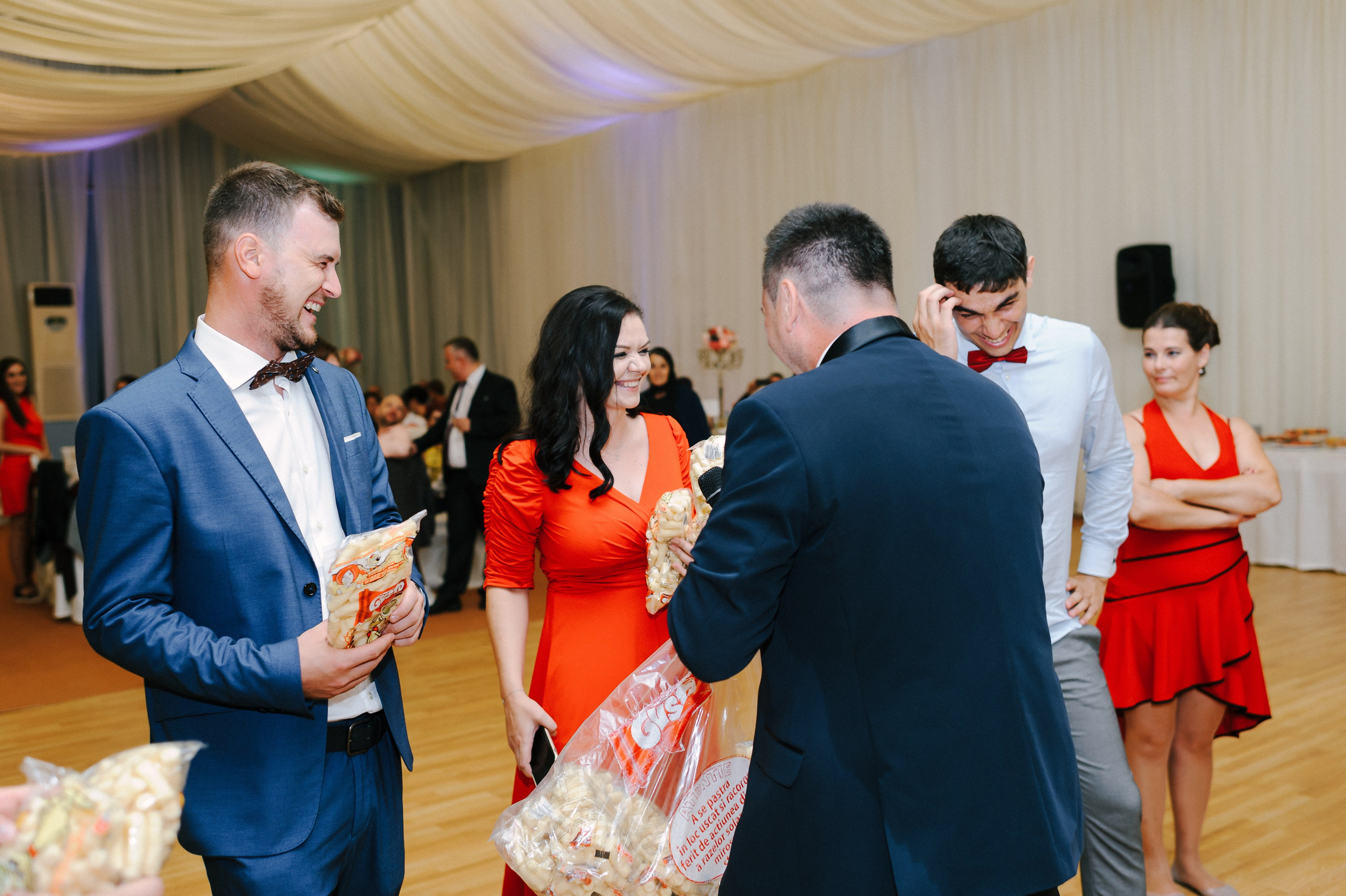 Alin & Mara (Iasi). Fotograf de nunta Ion Cobzac