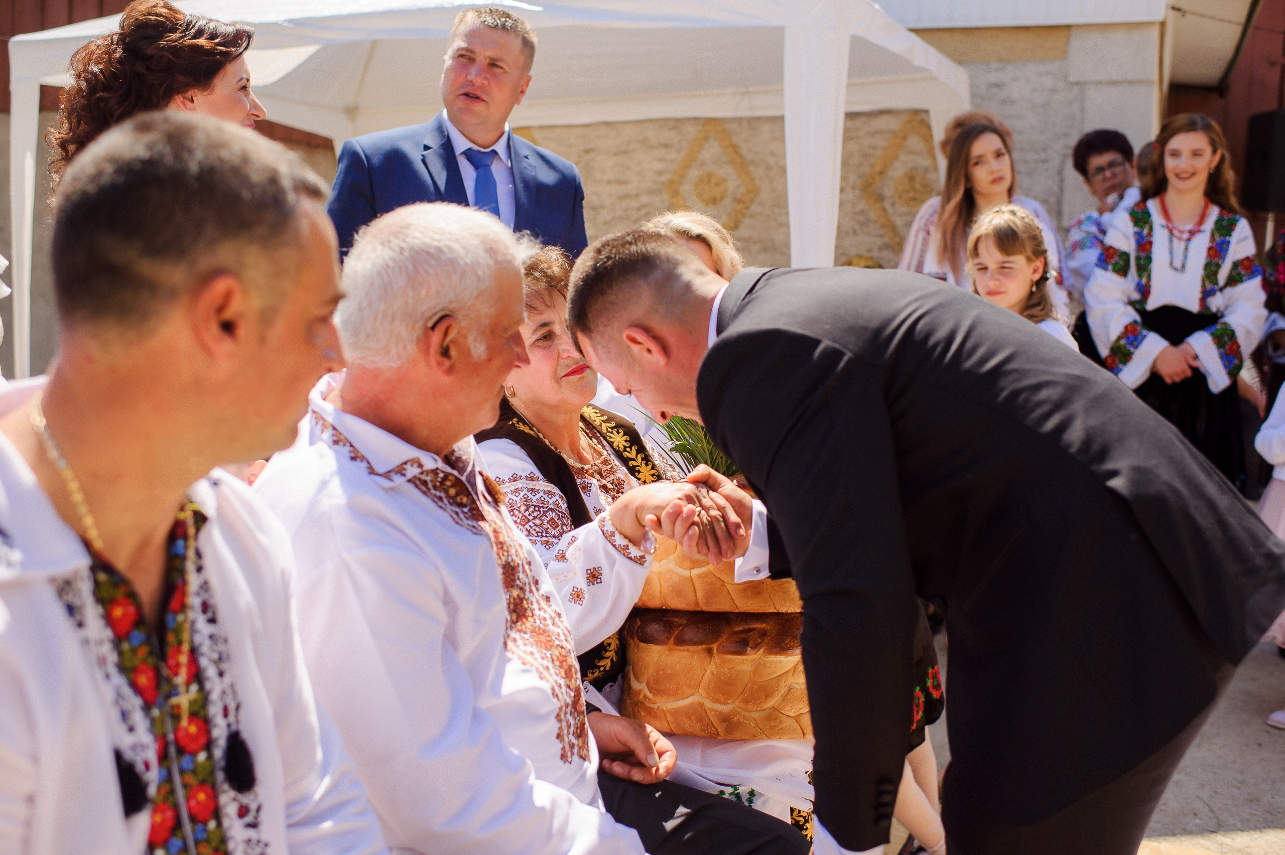 Ovidiu & Mgdalena (Suceava). Fotograf de nunta Ion Cobzac