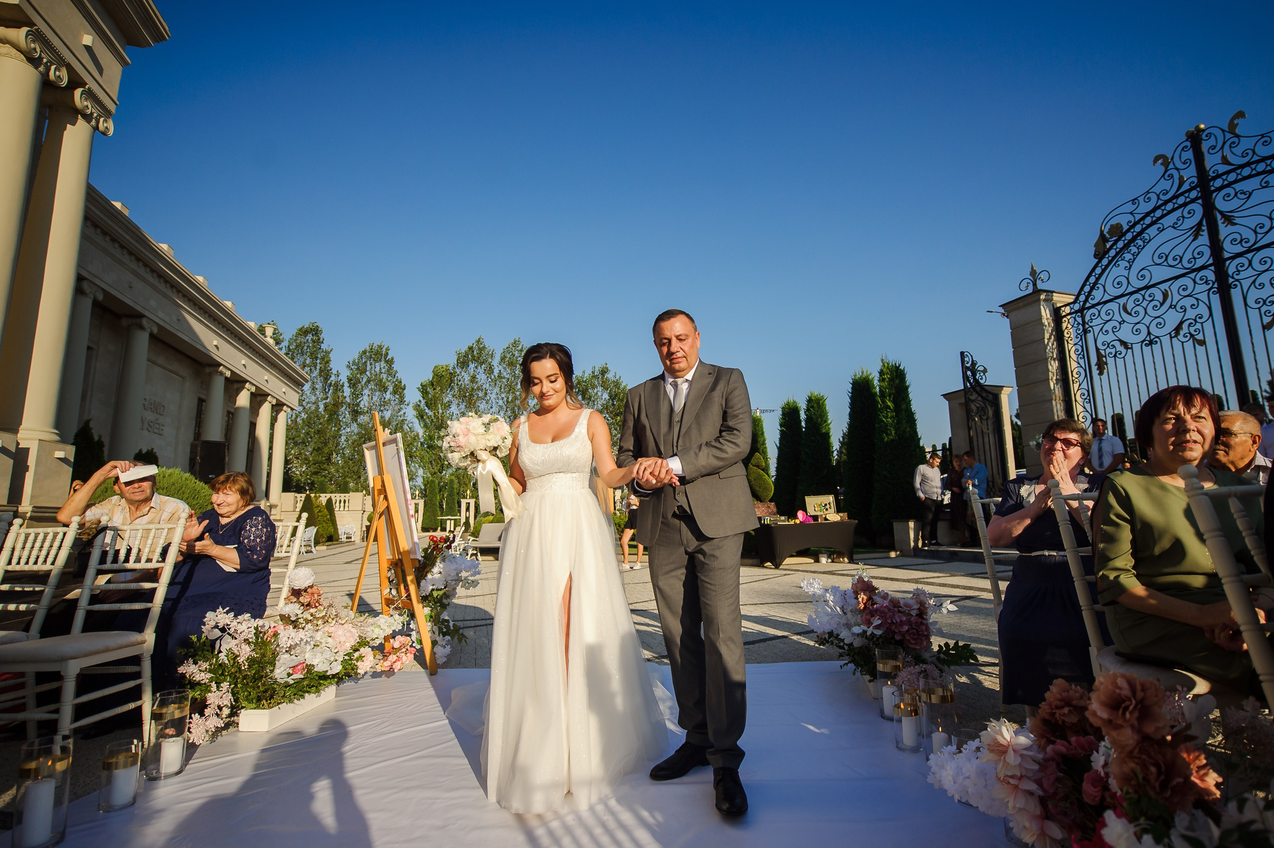 Marin & Doina. Fotograf de nunta Ion Cobzac