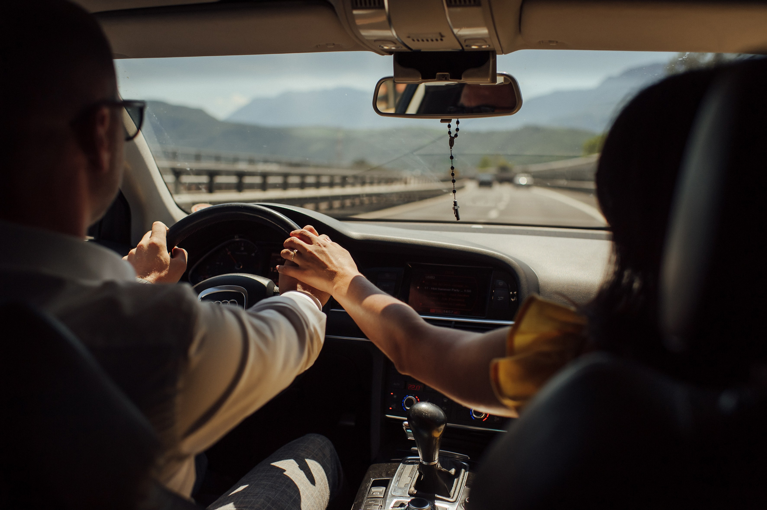 Constantin & Tincuta (Bolzano). Fotograf de nunta Ion Cobzac
