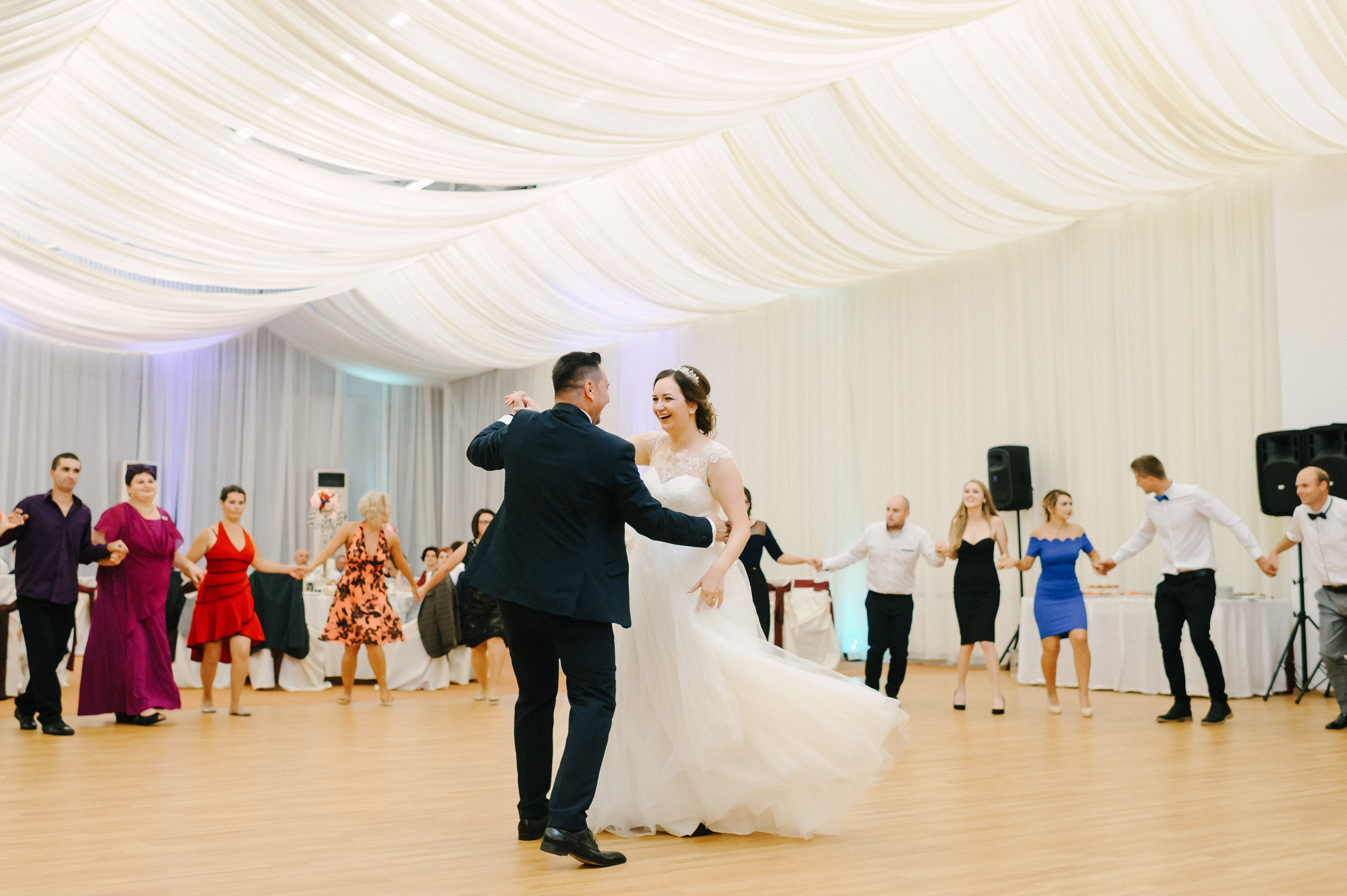 Alin & Mara (Iasi). Fotograf de nunta Ion Cobzac