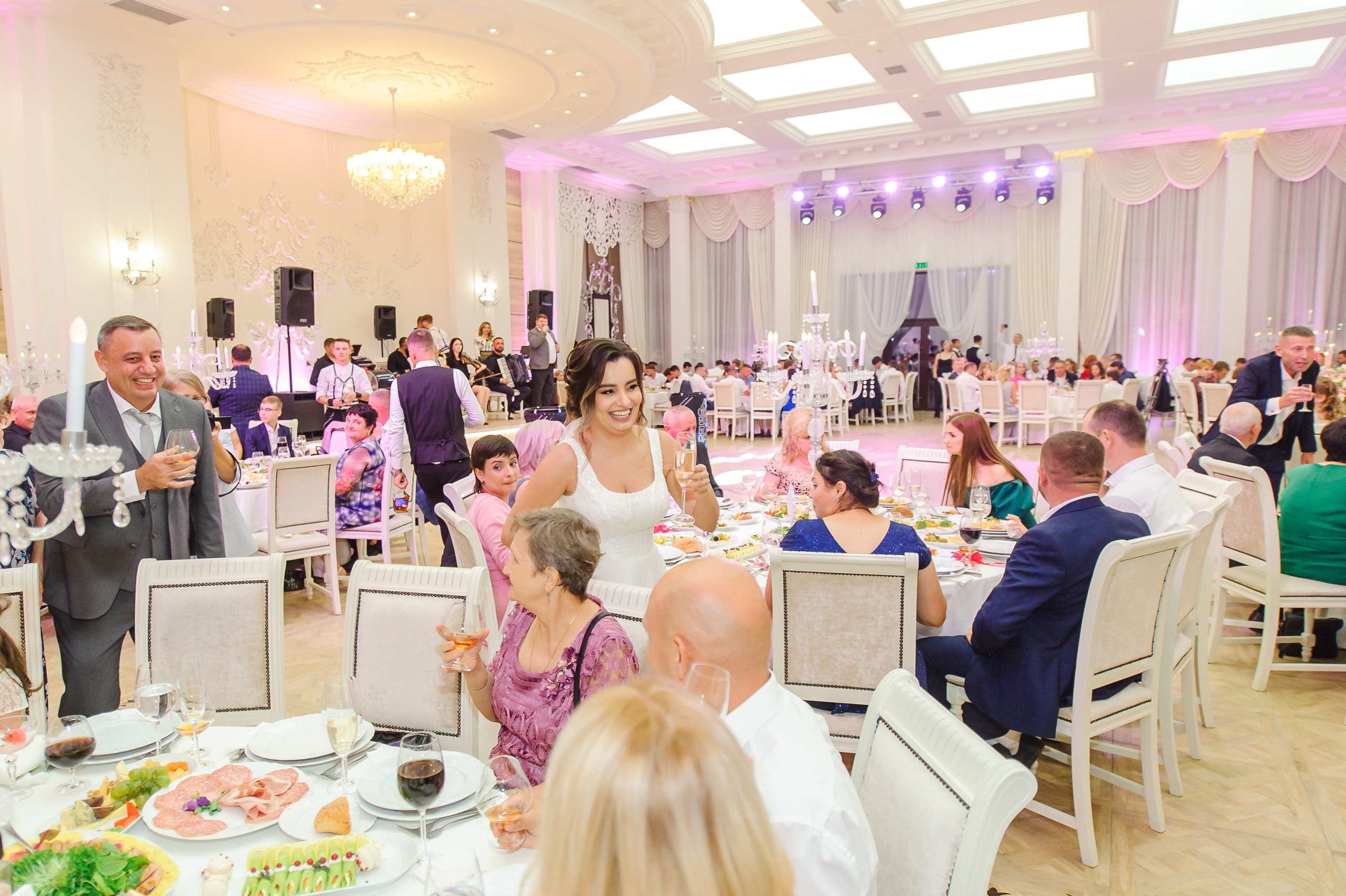 Marin & Doina. Fotograf de nunta Ion Cobzac