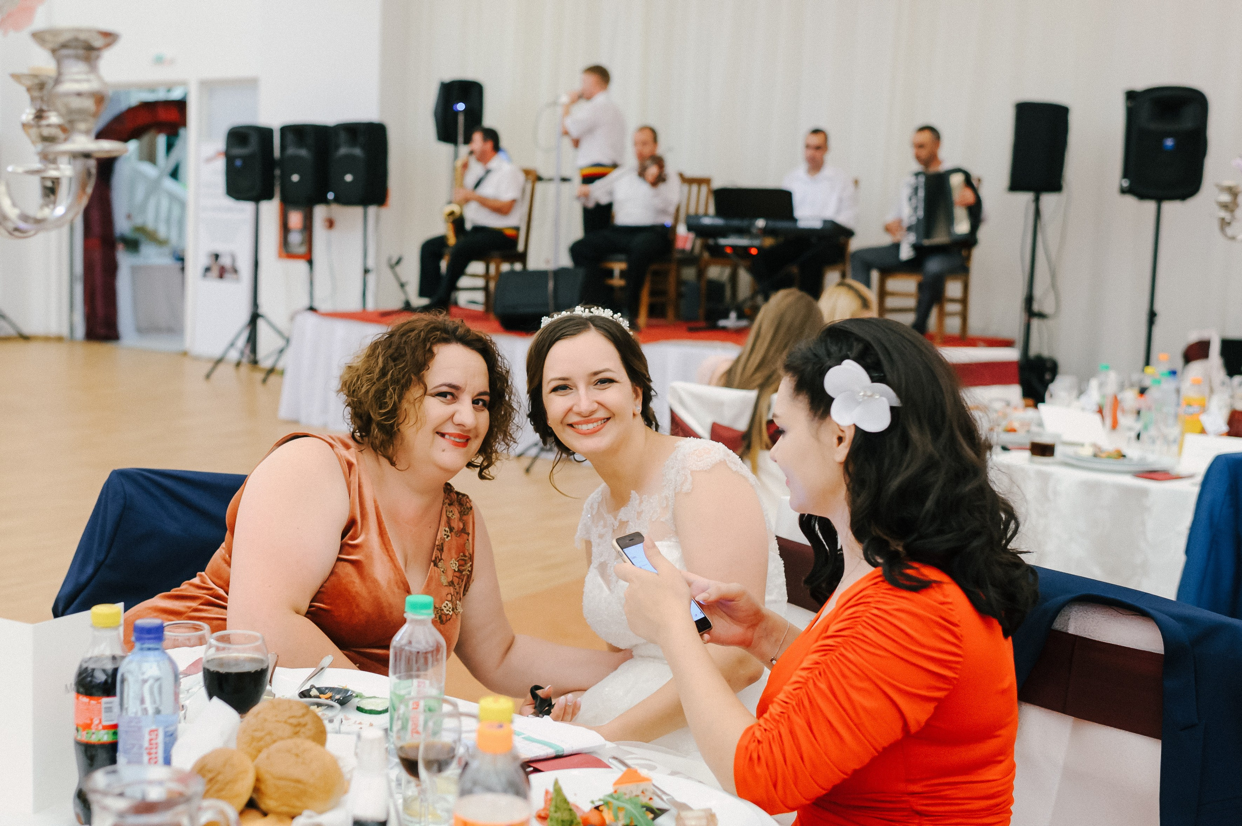 Alin & Mara (Iasi). Fotograf de nunta Ion Cobzac