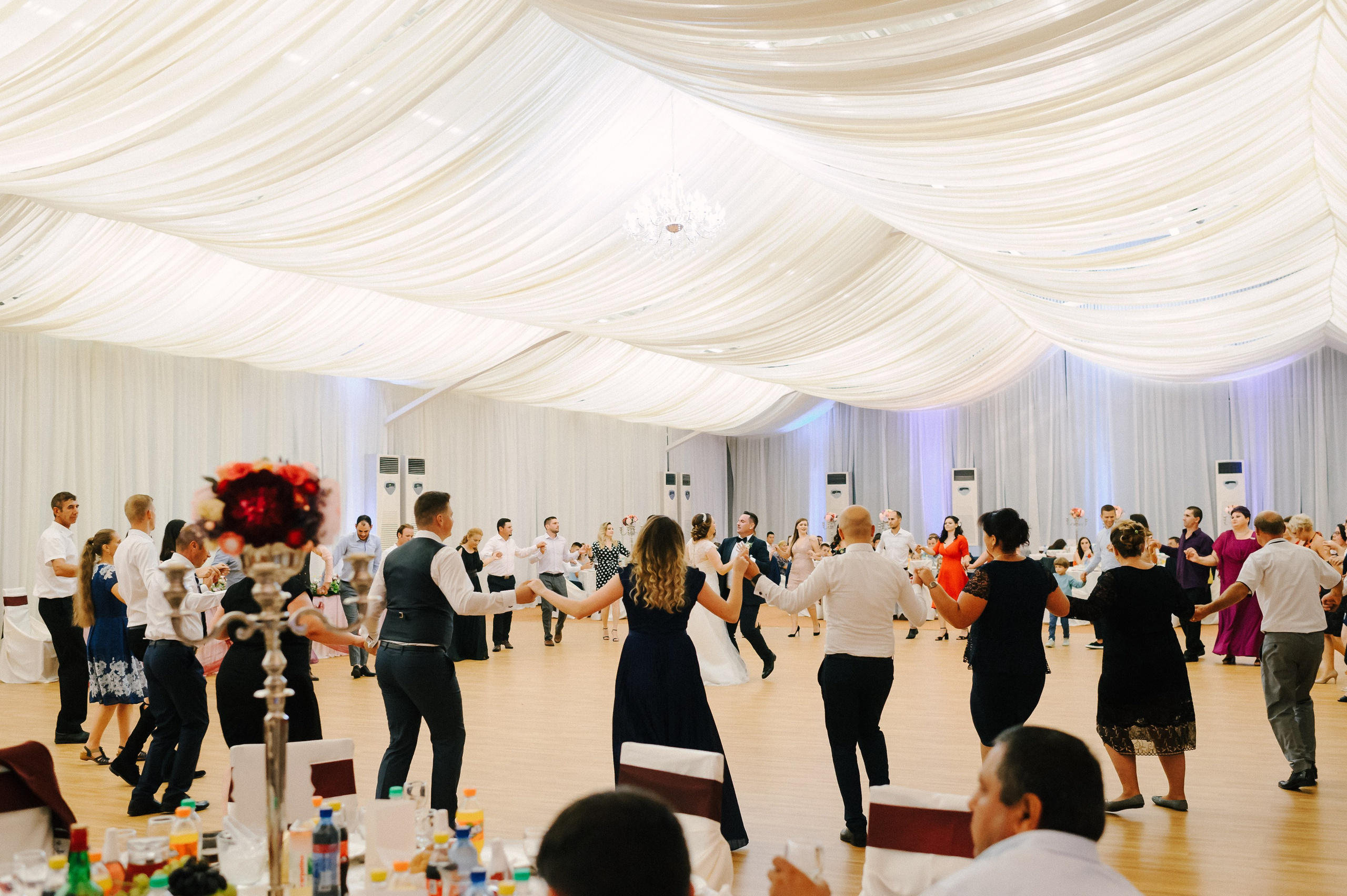 Alin & Mara (Iasi). Fotograf de nunta Ion Cobzac