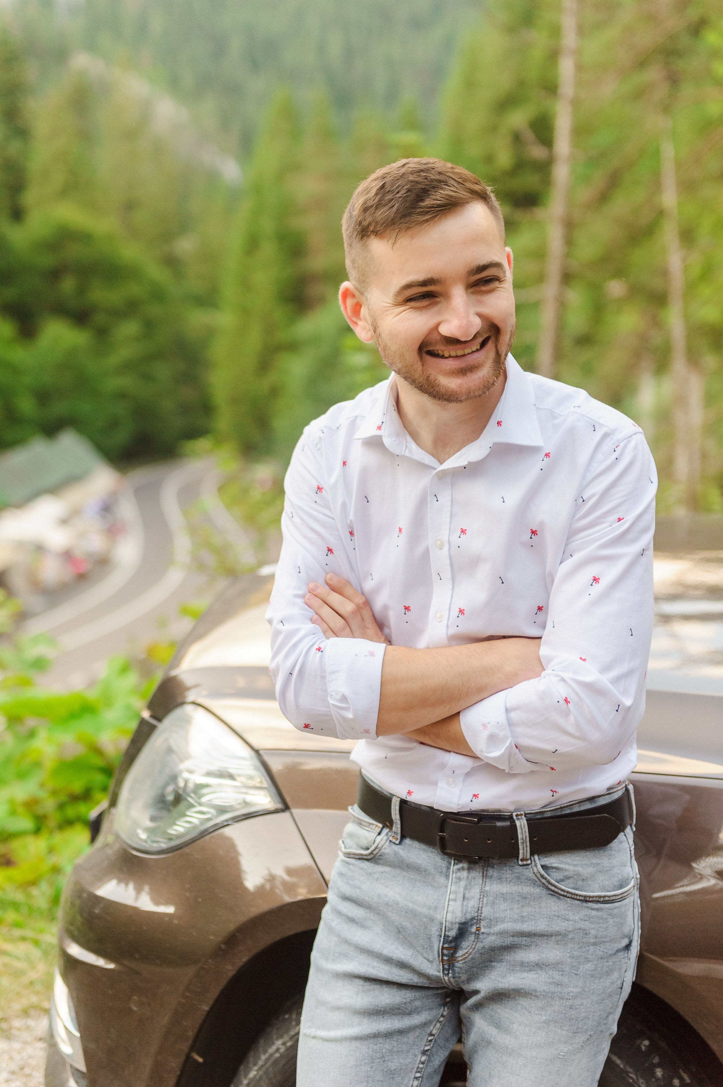 Mihai & Irina (Lacul Rosu, Cheile Bicazului). Fotograf de nunta Ion Cobzac