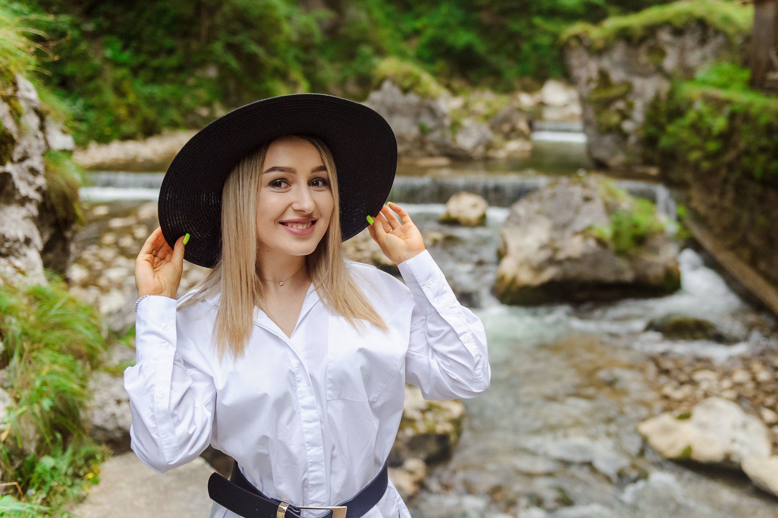 Mihai & Irina (Lacul Rosu, Cheile Bicazului). Fotograf de nunta Ion Cobzac