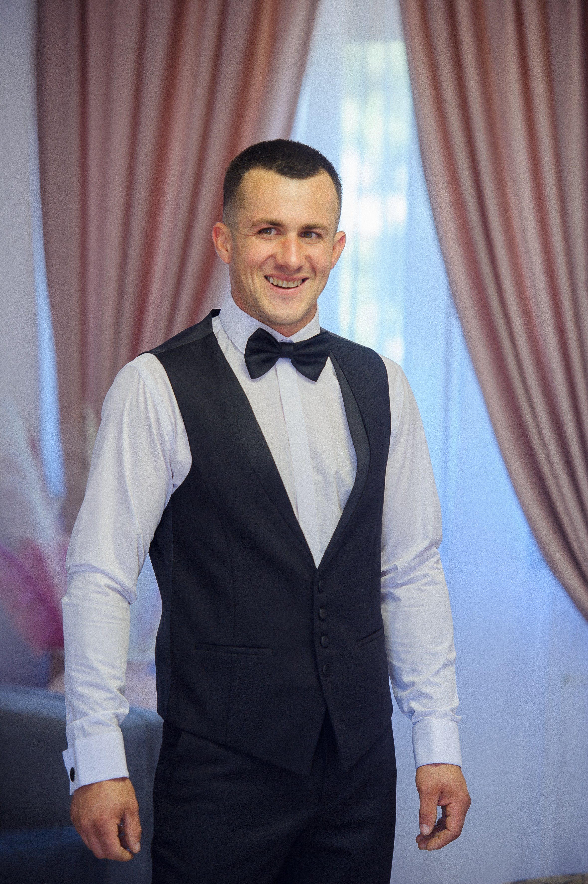 Ovidiu & Mgdalena (Suceava). Fotograf de nunta Ion Cobzac