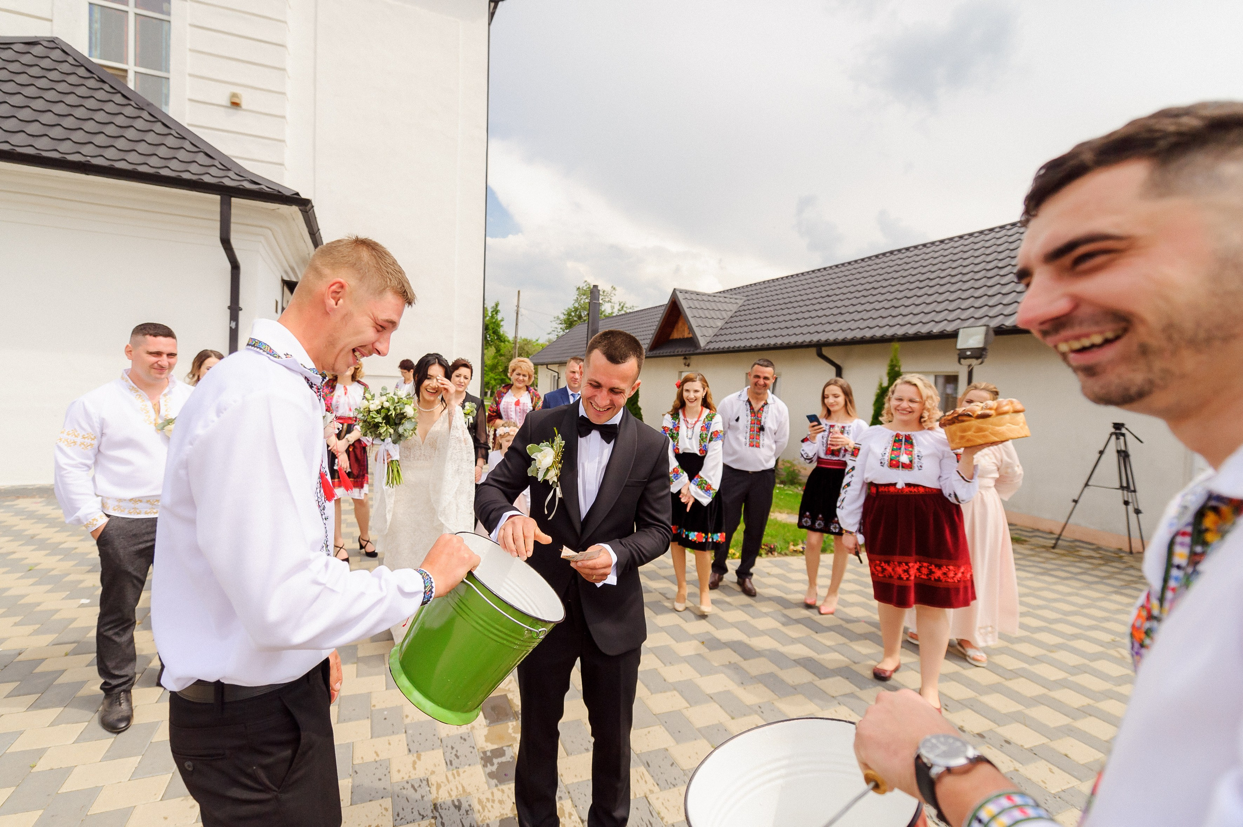 Ovidiu & Mgdalena (Suceava). Fotograf de nunta Ion Cobzac