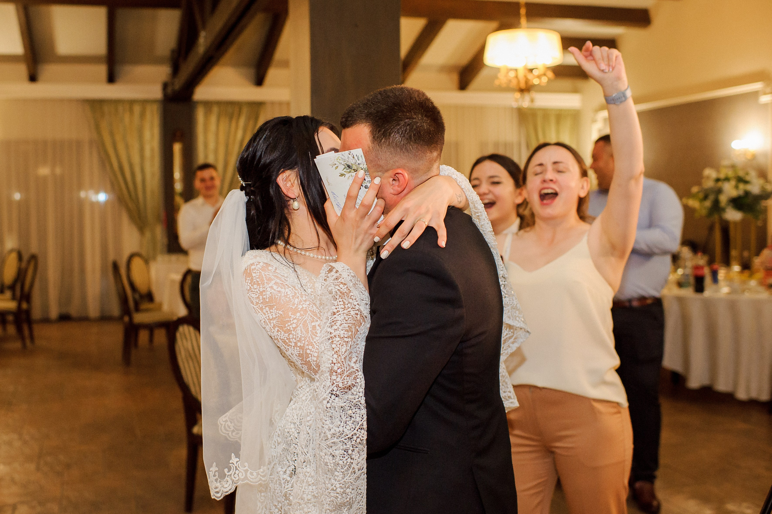 Ovidiu & Mgdalena (Suceava). Fotograf de nunta Ion Cobzac