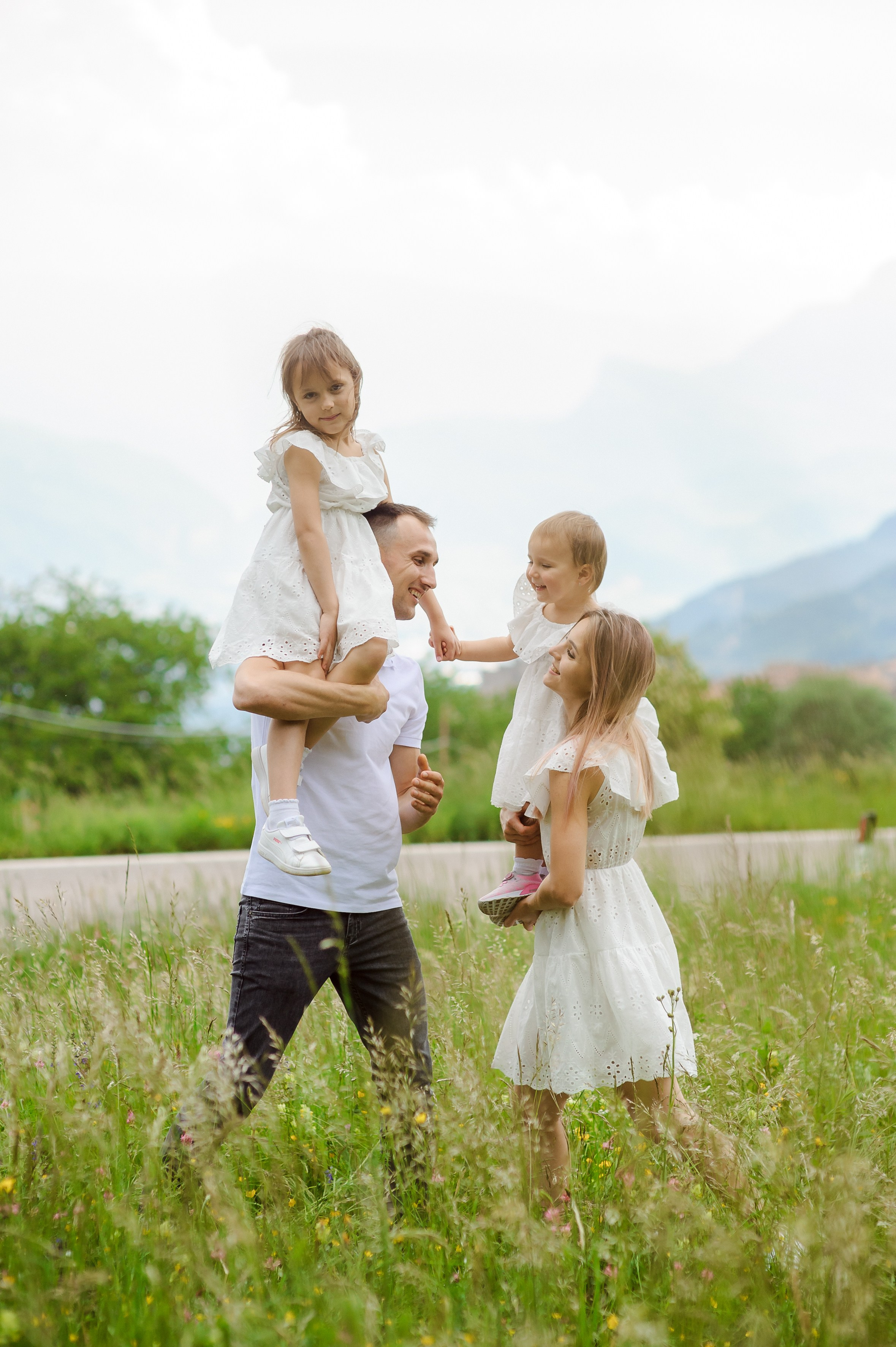 Fam. Miron (Trento). Fotograf de nunta Ion Cobzac