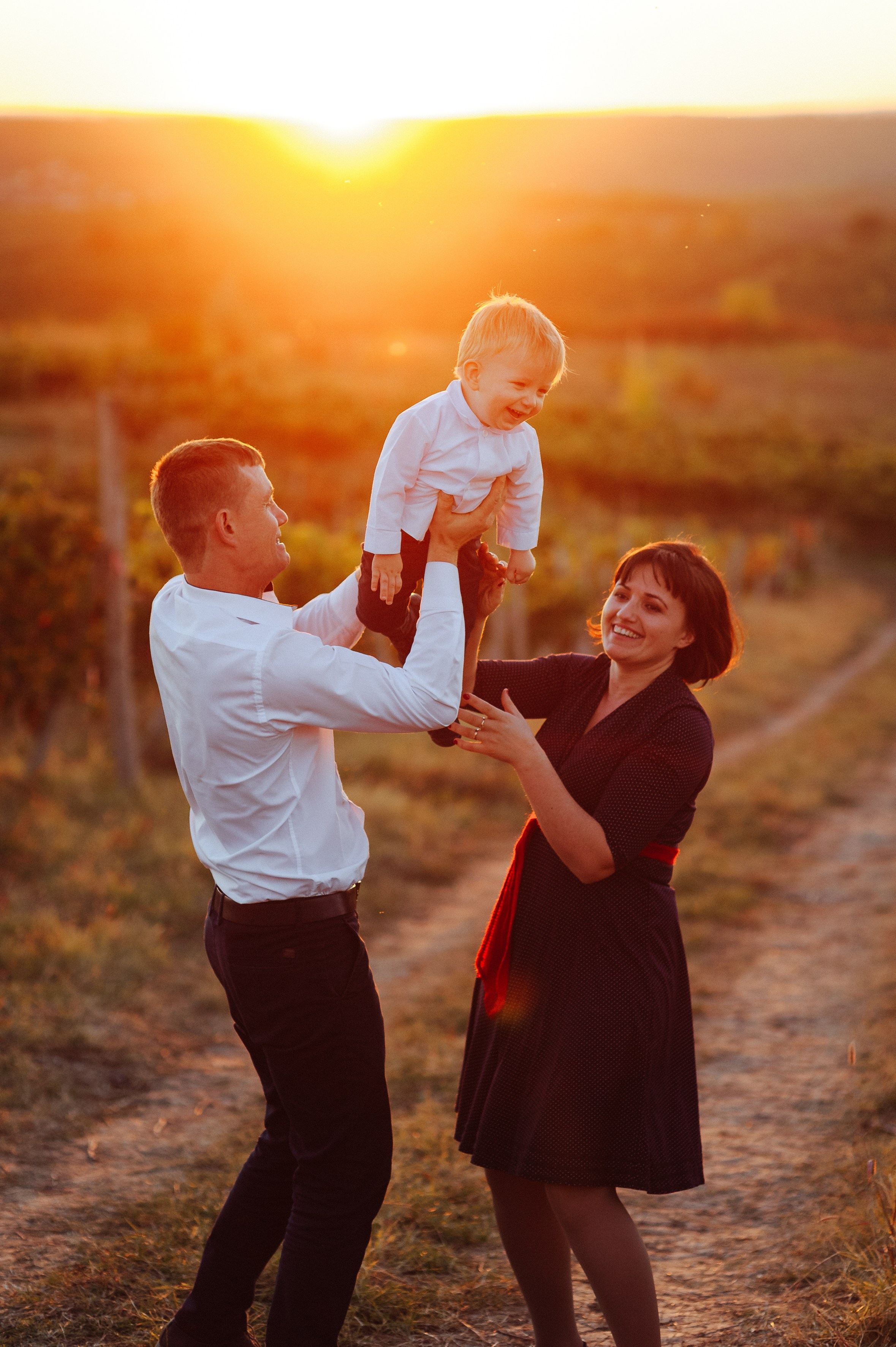 Fam. Ropot. Fotograf de nunta Ion Cobzac