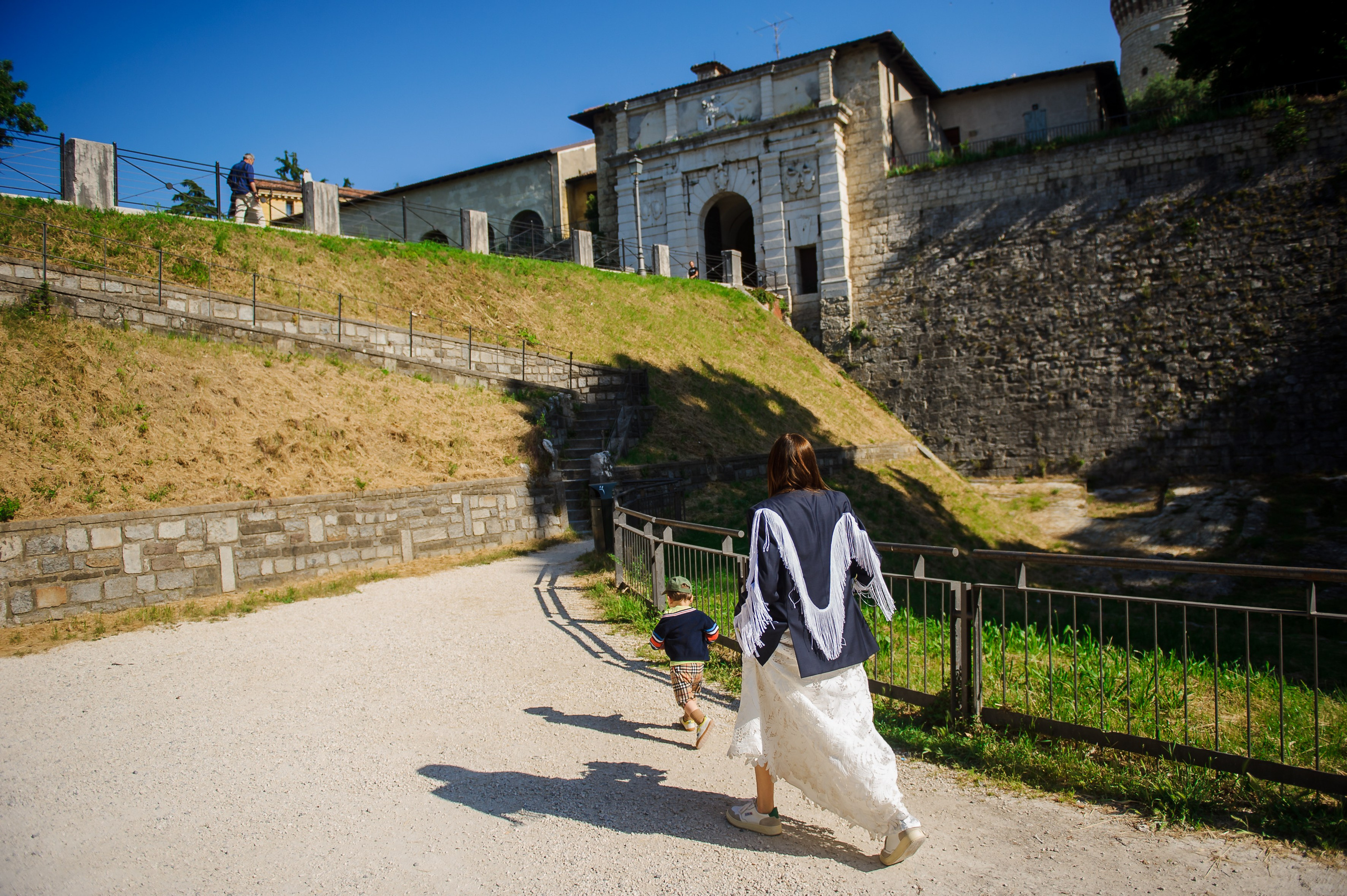 Alessandro & Olguzza (Castello di Brescia). Fotograf de nunta Ion Cobzac