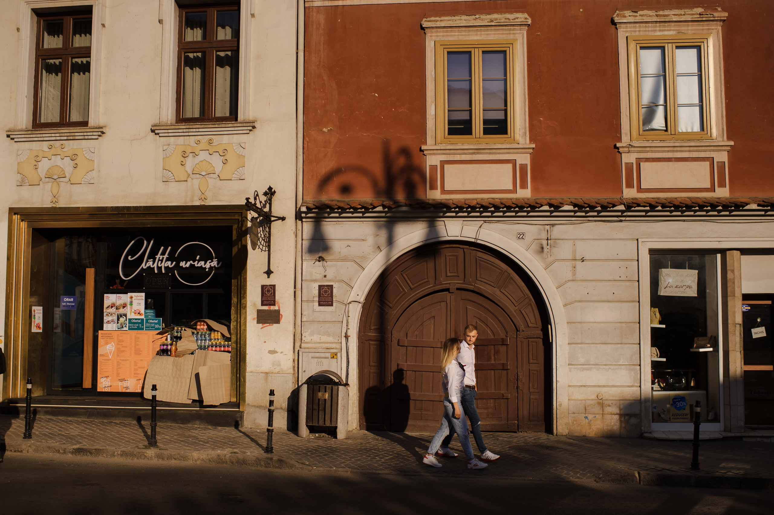 Brasov Trash the dress ion cobzac fotograf