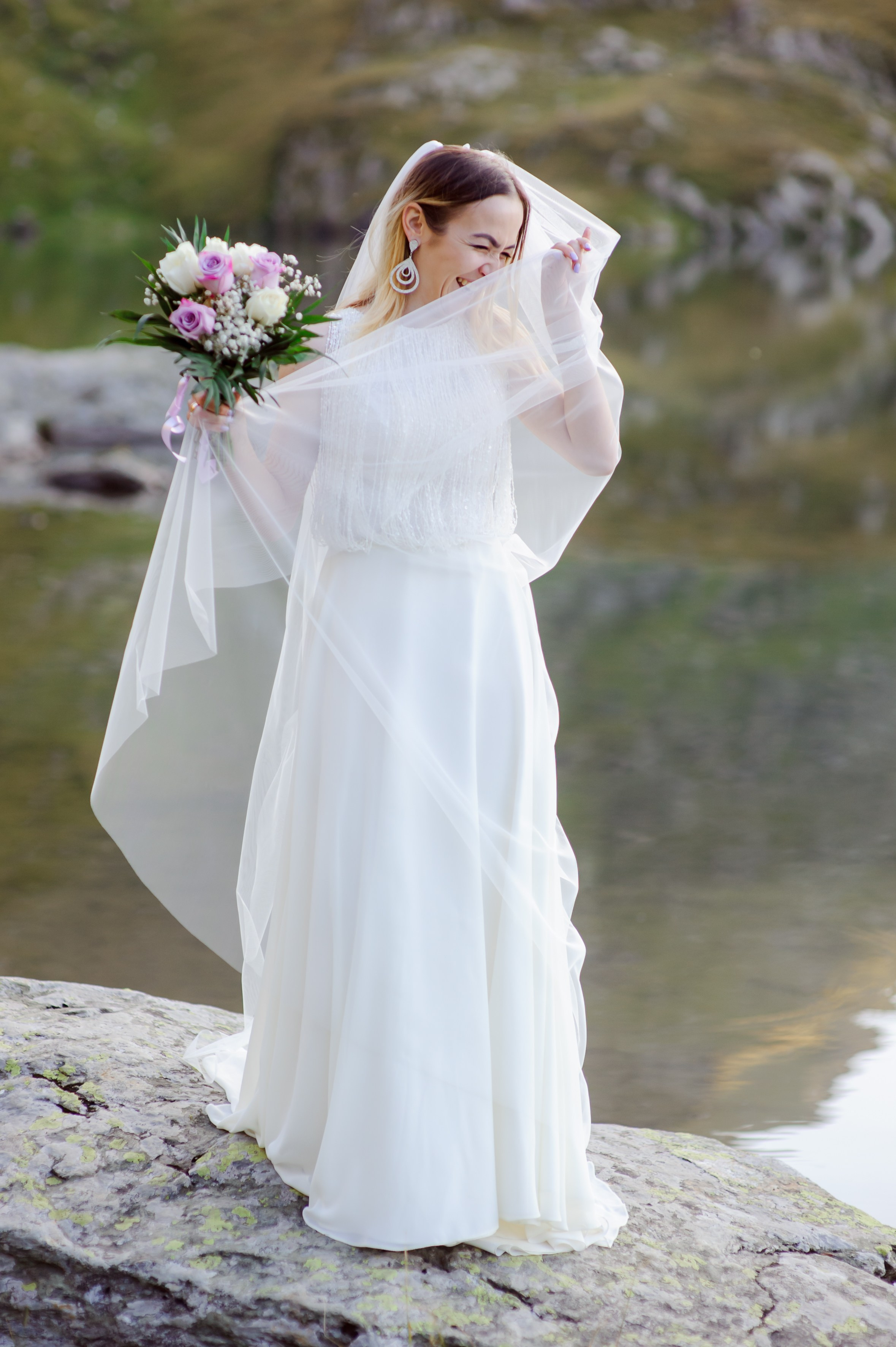 Pavel & Ana (cota 2034 Lacul Bâlea). Fotograf de nunta Ion Cobzac