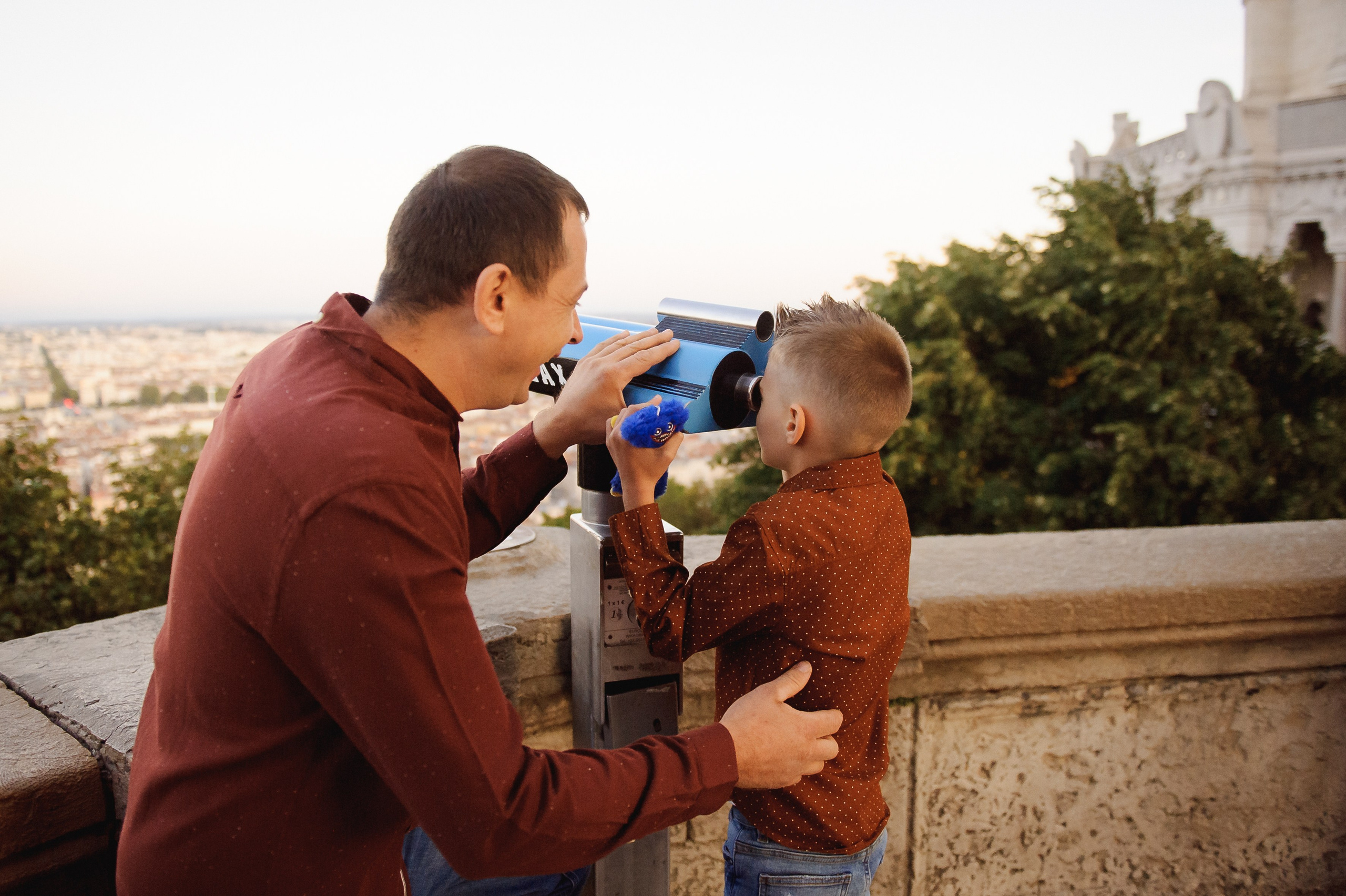 Fam. Lupu (Lion). Fotograf de nunta Ion Cobzac