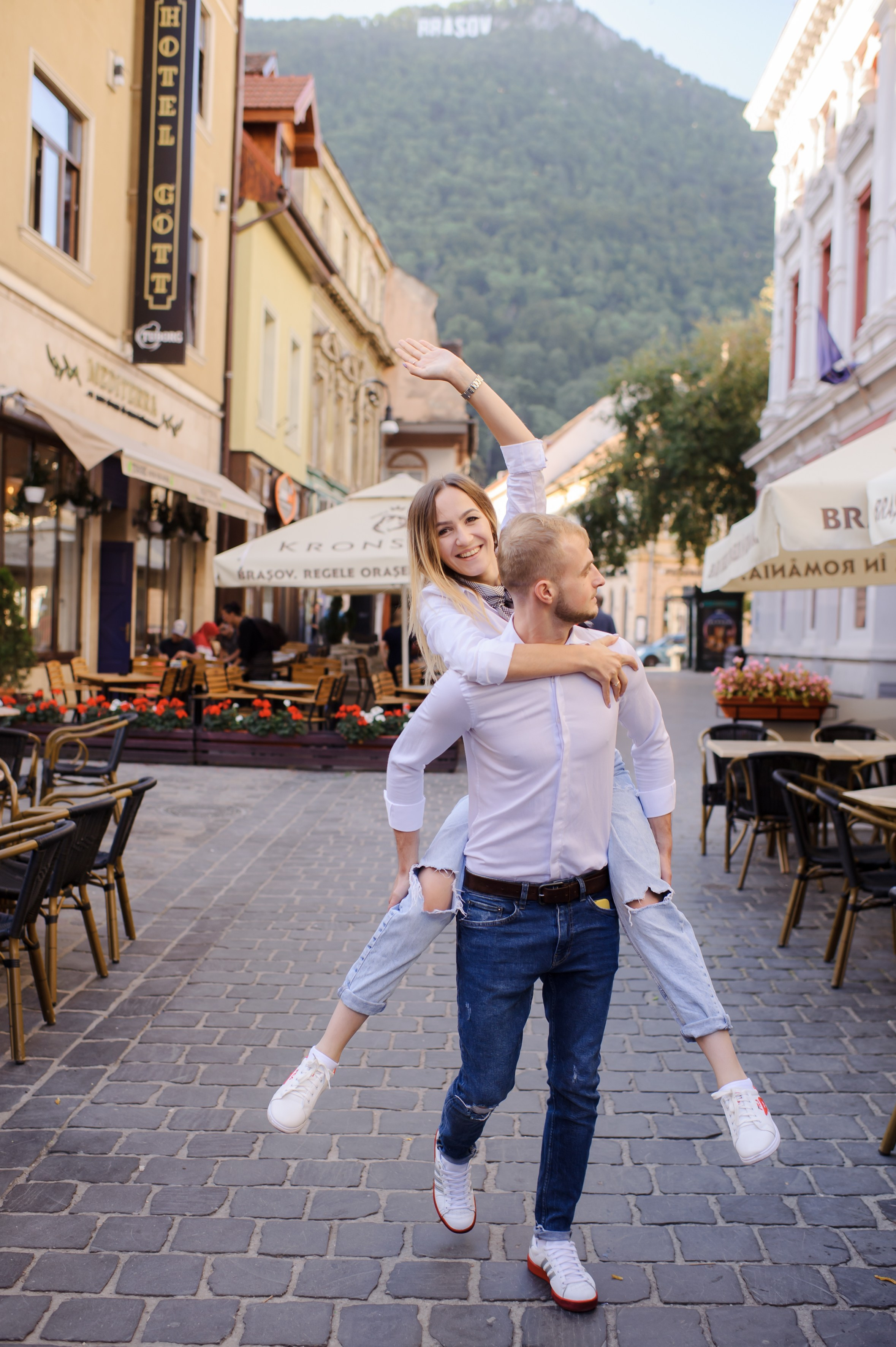 Pavel & Ana (Brasov). Fotograf de nunta Ion Cobzac