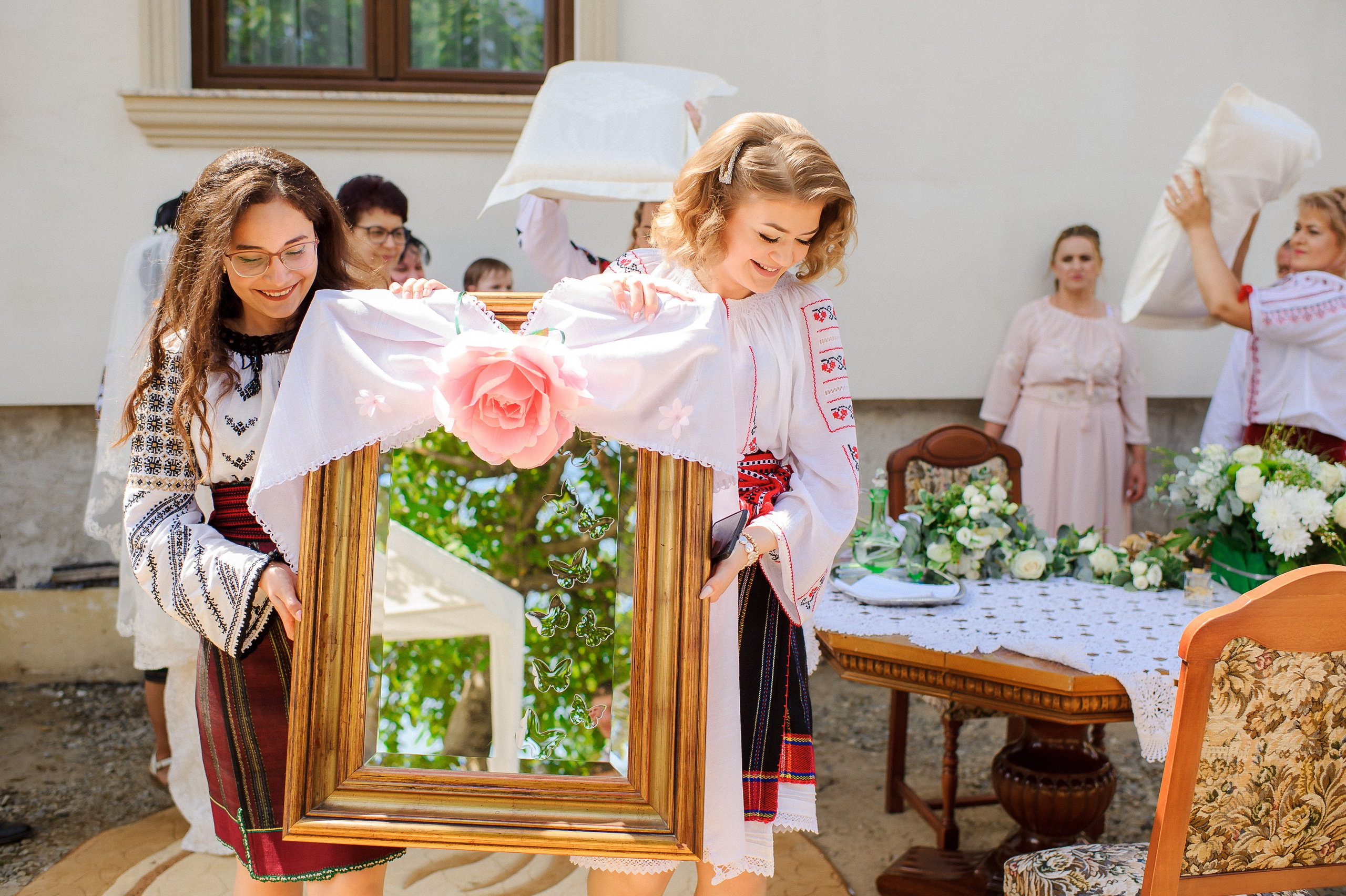 Ovidiu & Mgdalena (Suceava). Fotograf de nunta Ion Cobzac