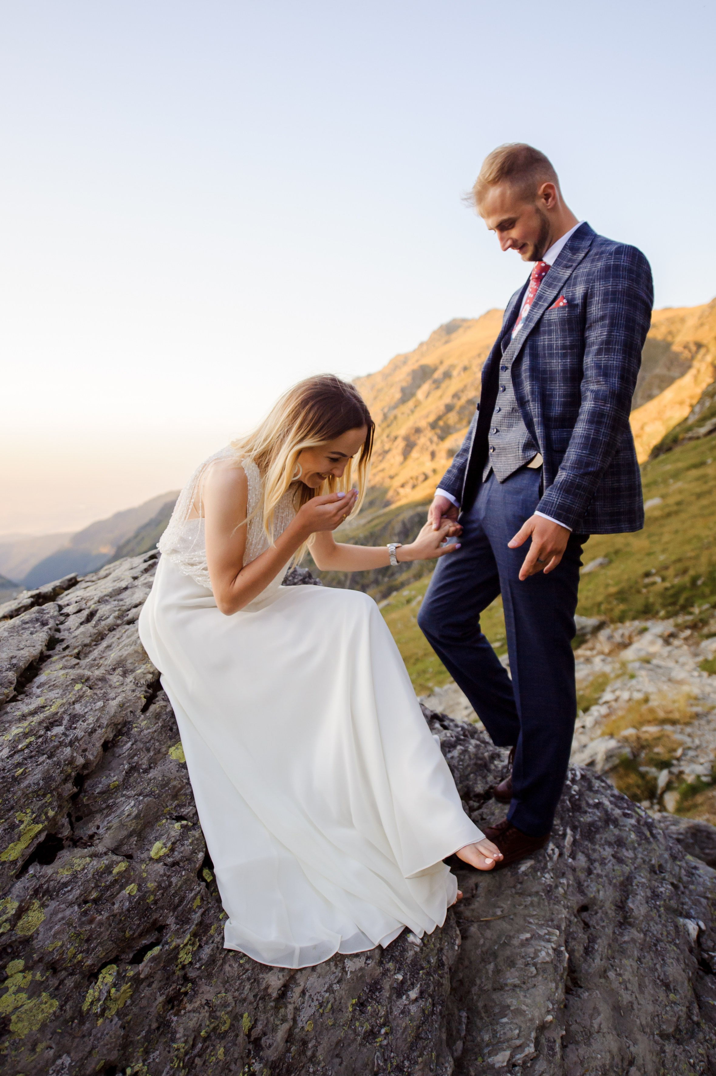 Pavel & Ana (cota 2034 Lacul Bâlea). Fotograf de nunta Ion Cobzac