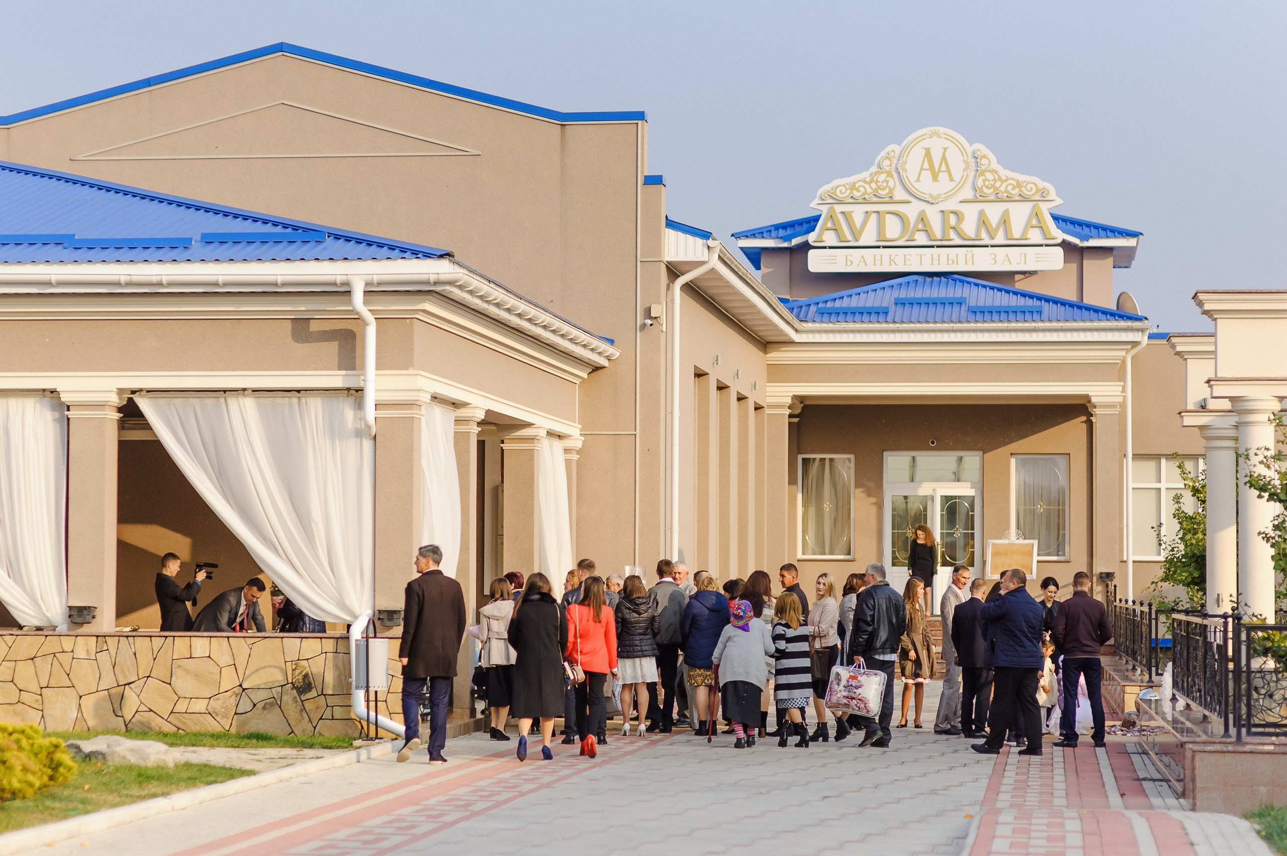 Elisei & Mariana. Fotograf de nunta Ion Cobzac