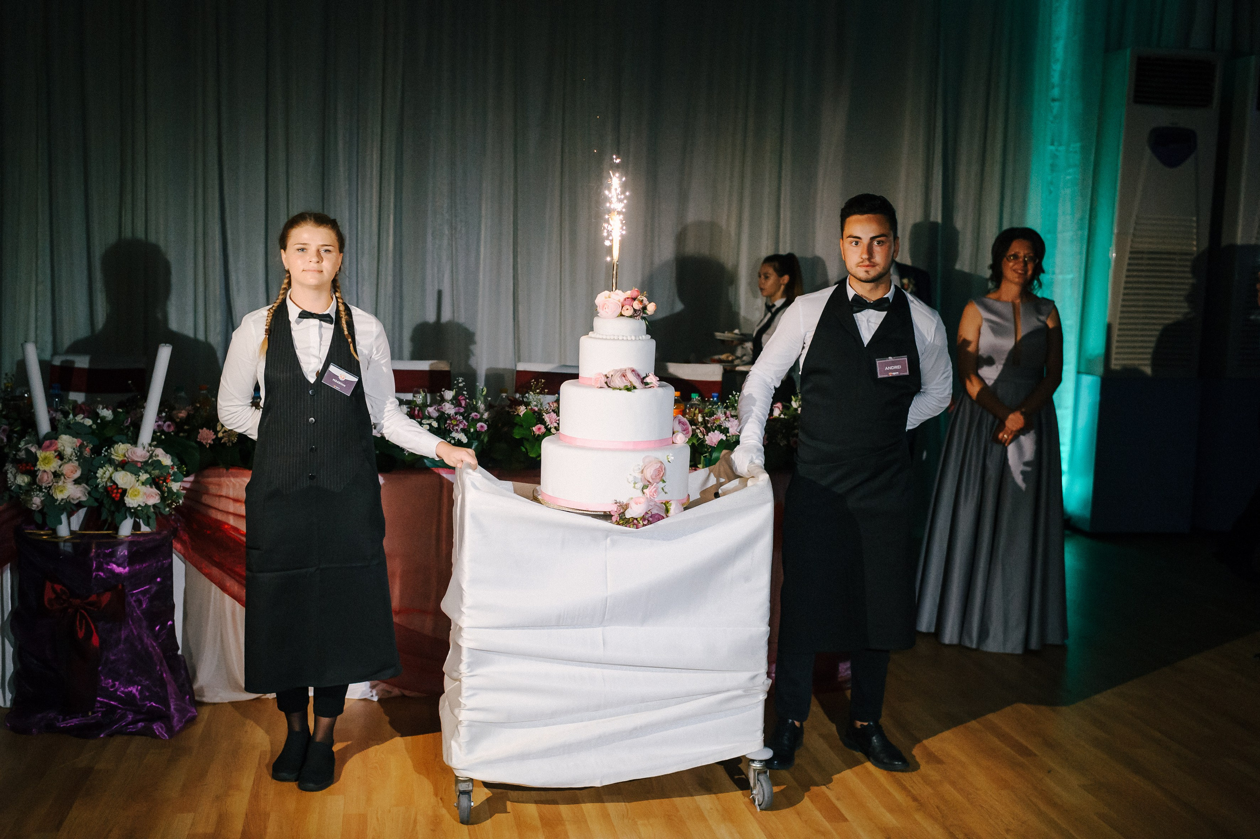 Alin & Mara (Iasi). Fotograf de nunta Ion Cobzac