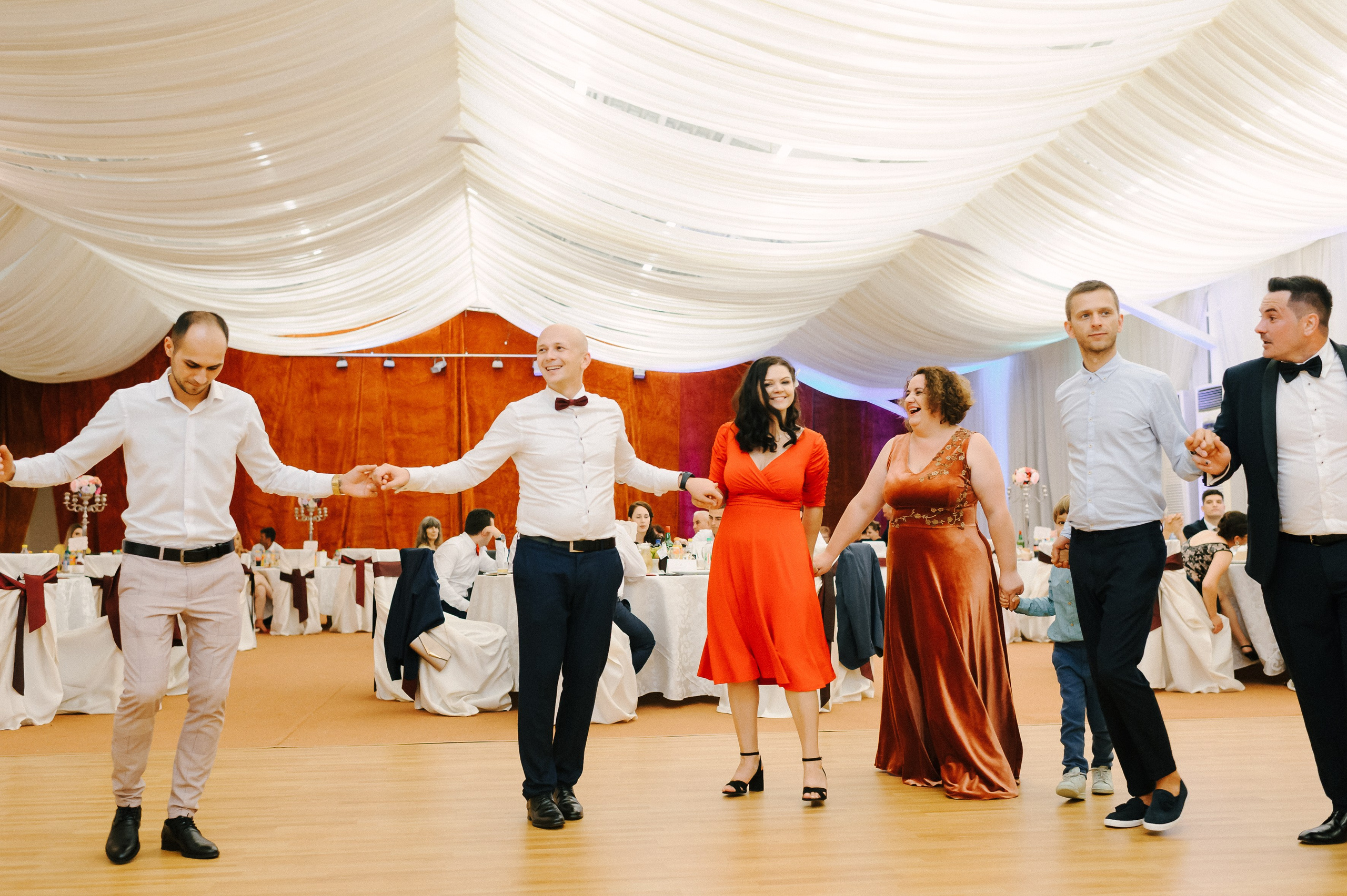 Alin & Mara (Iasi). Fotograf de nunta Ion Cobzac