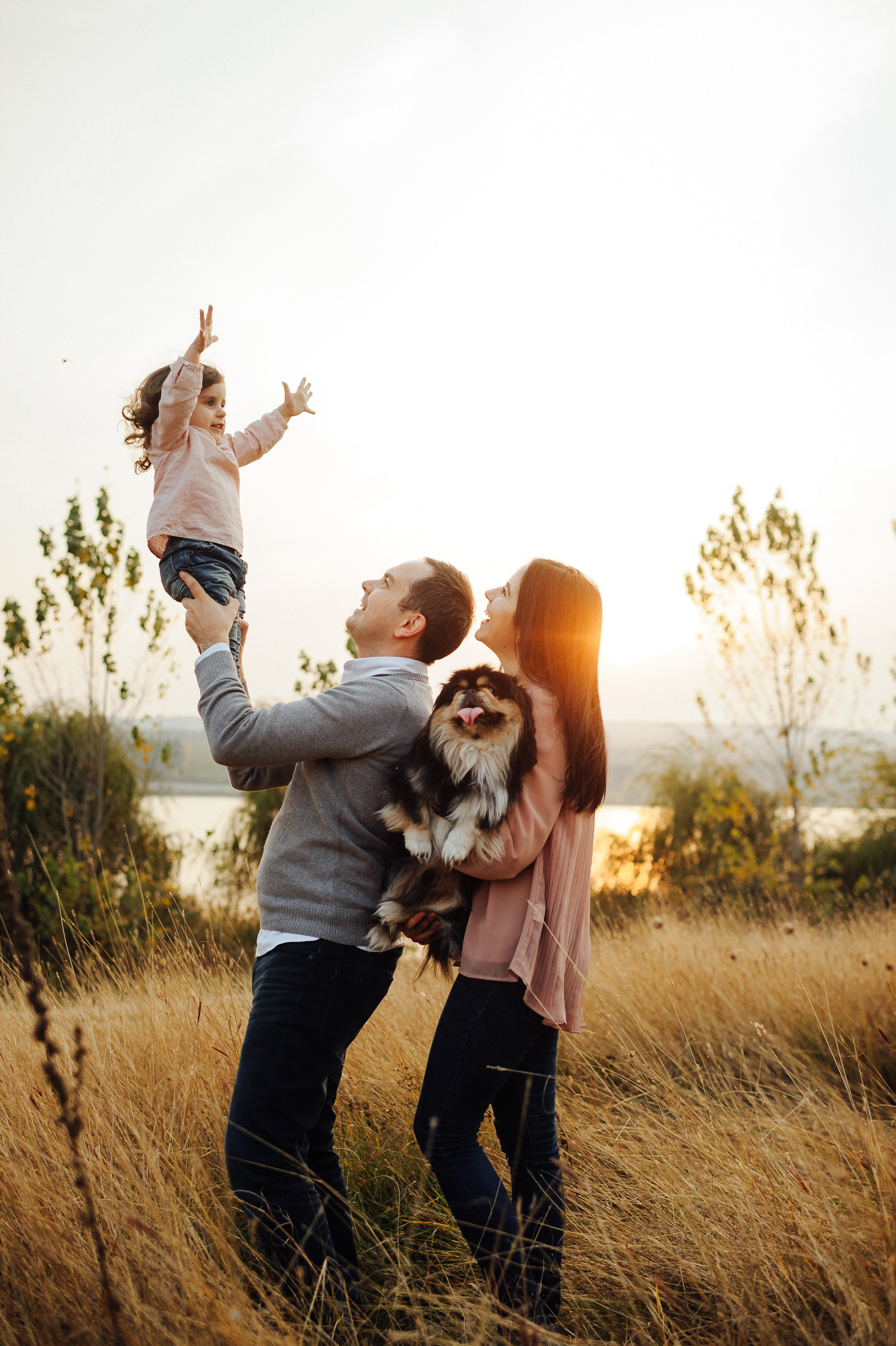 Fam. Lupusor. Fotograf de nunta Ion Cobzac