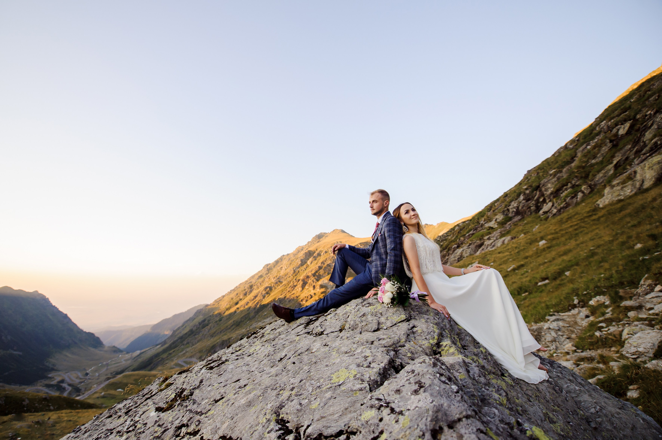 Pavel & Ana (cota 2034 Lacul Bâlea). Fotograf de nunta Ion Cobzac