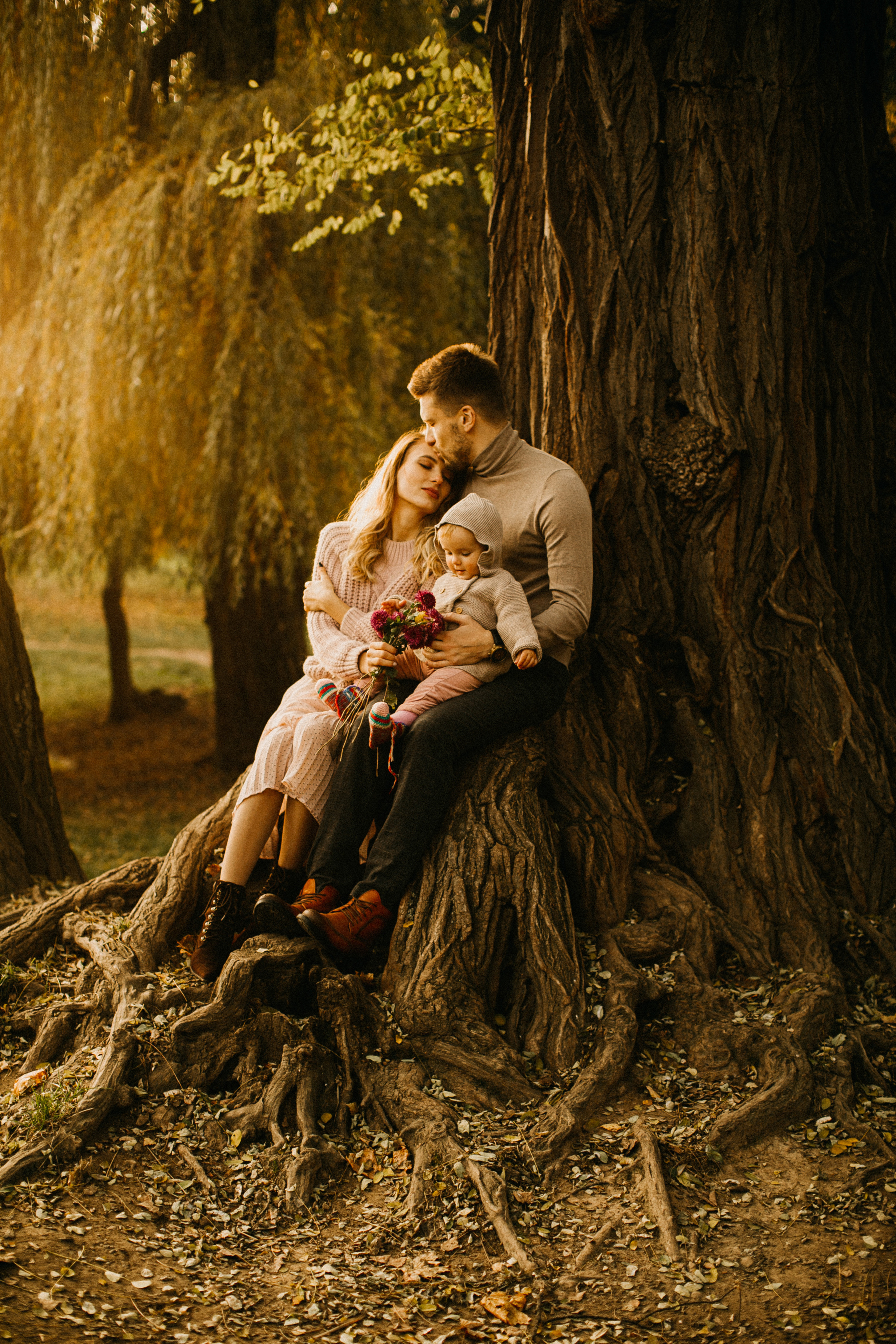 Autumn family story. Yarets Studio | Wedding Films & Photography | Worldwide