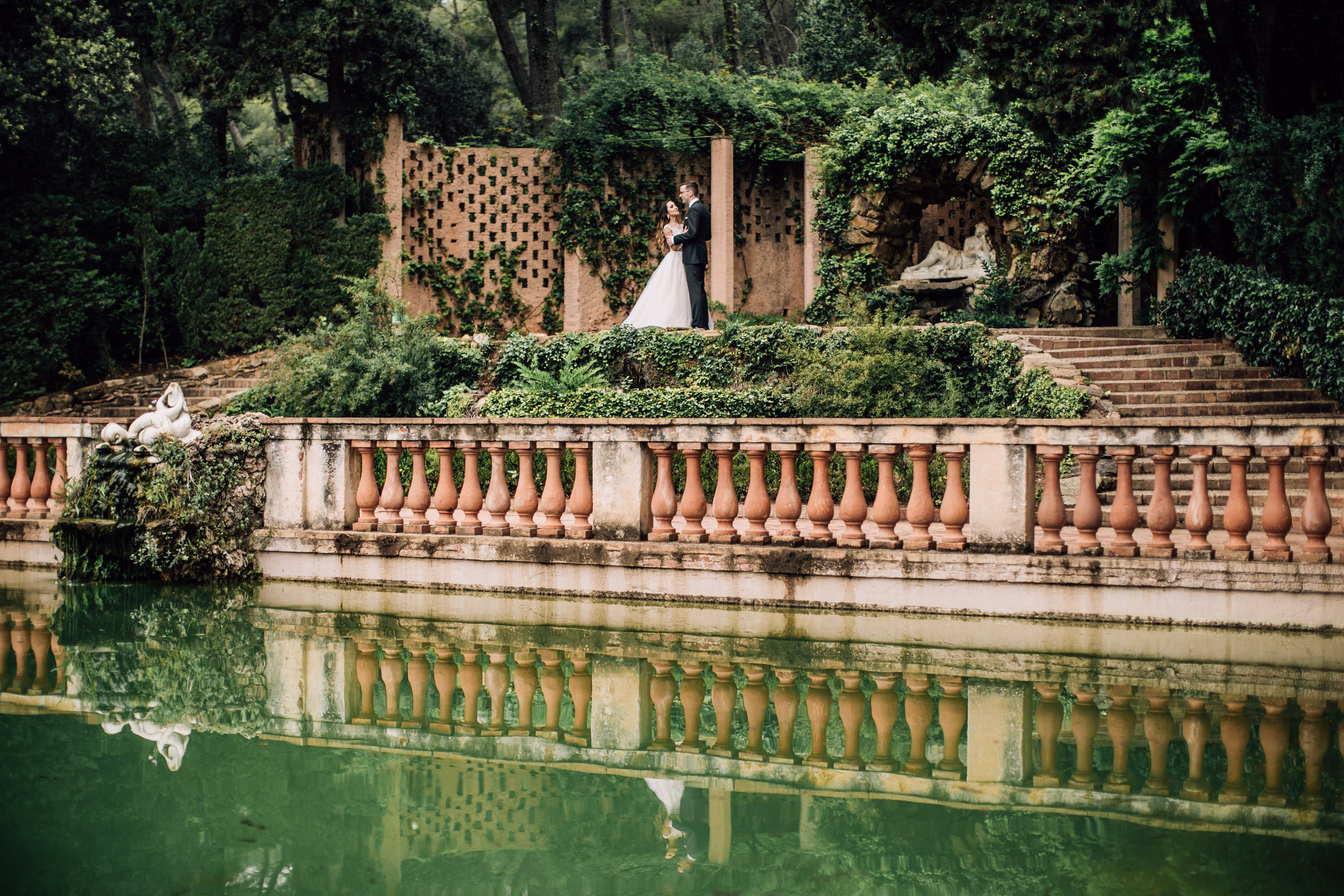 Destination Wedding in Barcelona, Spain | Yarets Studio. Wedding Photographer & Videographer Barcelona Spain & Europe | Yarets Studio