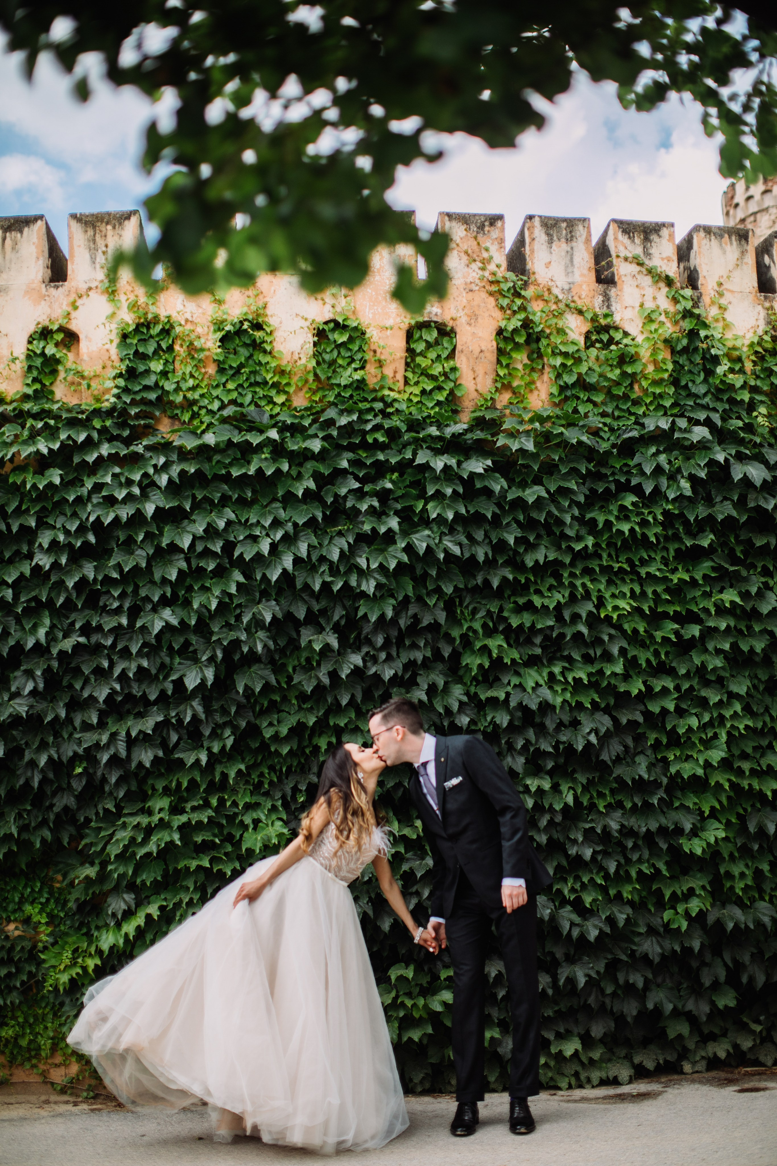 Destination Wedding in Barcelona, Spain | Yarets Studio. Wedding Photographer & Videographer Barcelona Spain & Europe | Yarets Studio