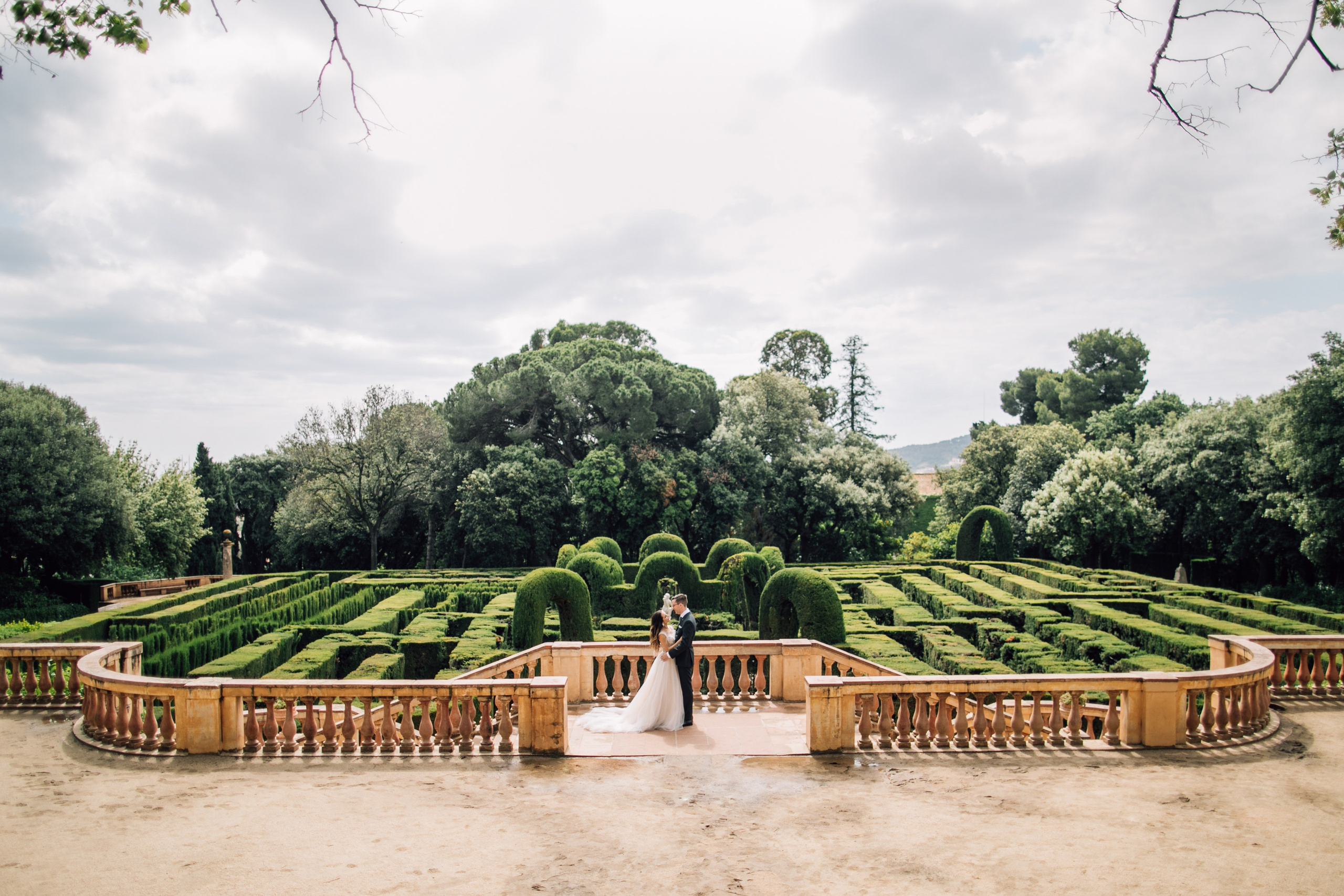 Destination Wedding in Barcelona, Spain | Yarets Studio. Wedding Photographer & Videographer Barcelona Spain & Europe | Yarets Studio