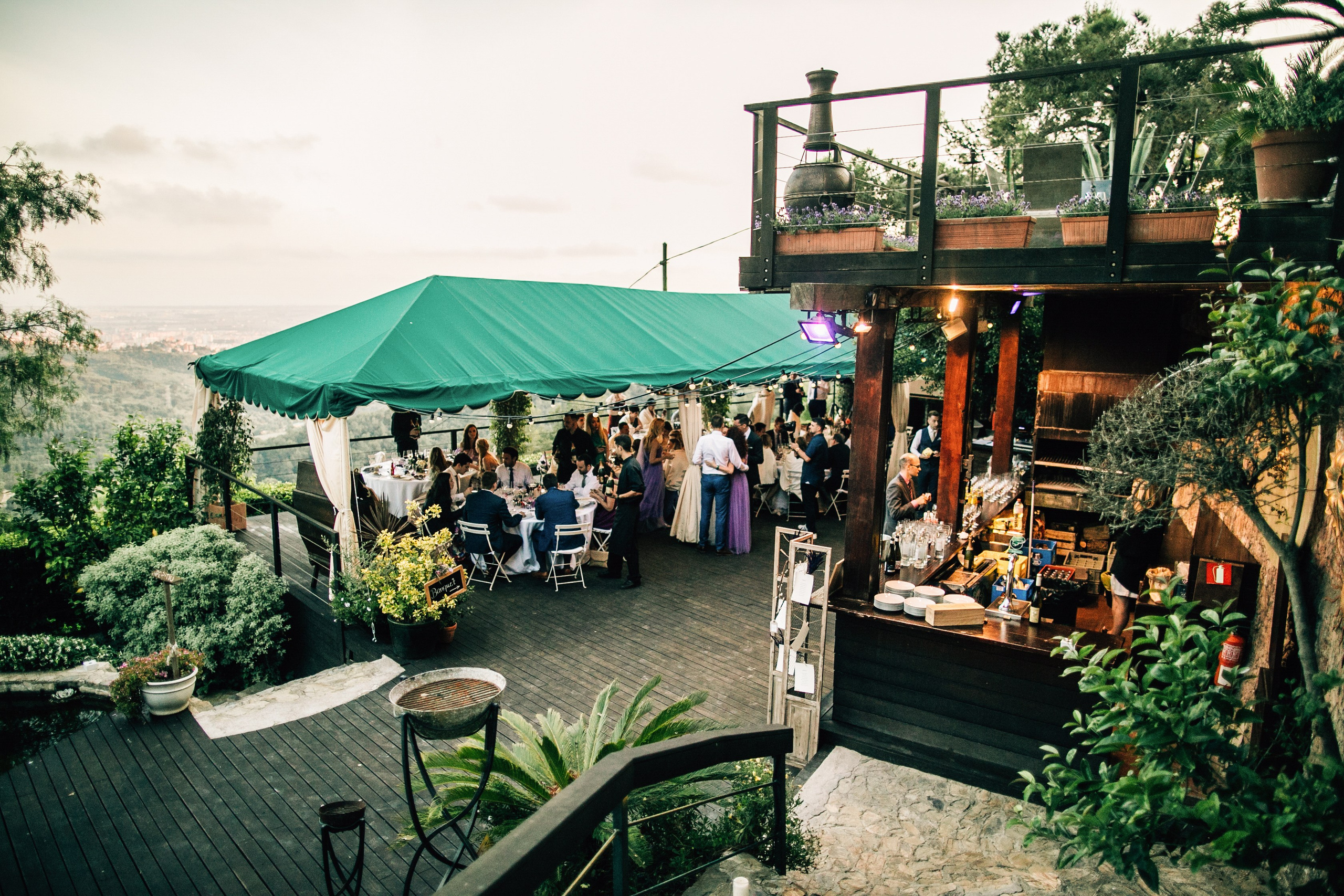 Destination Wedding in Barcelona, Spain | Yarets Studio. Wedding Photographer & Videographer Barcelona Spain & Europe | Yarets Studio