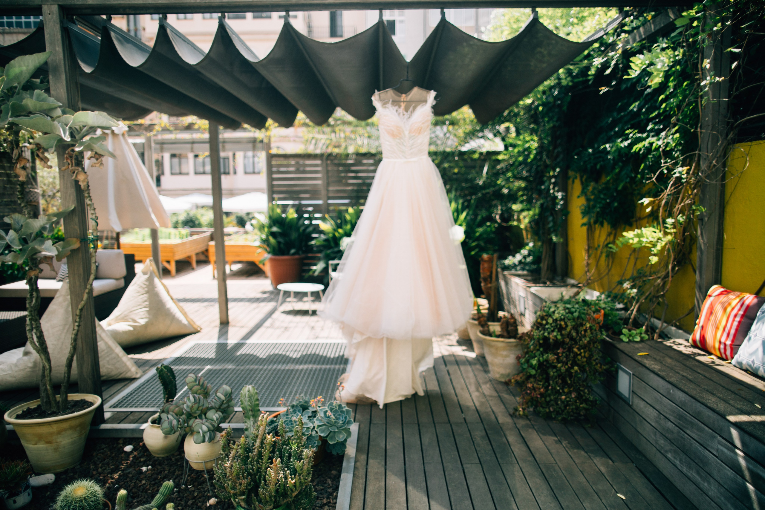 Destination Wedding in Barcelona, Spain | Yarets Studio. Wedding Photographer & Videographer Barcelona Spain & Europe | Yarets Studio