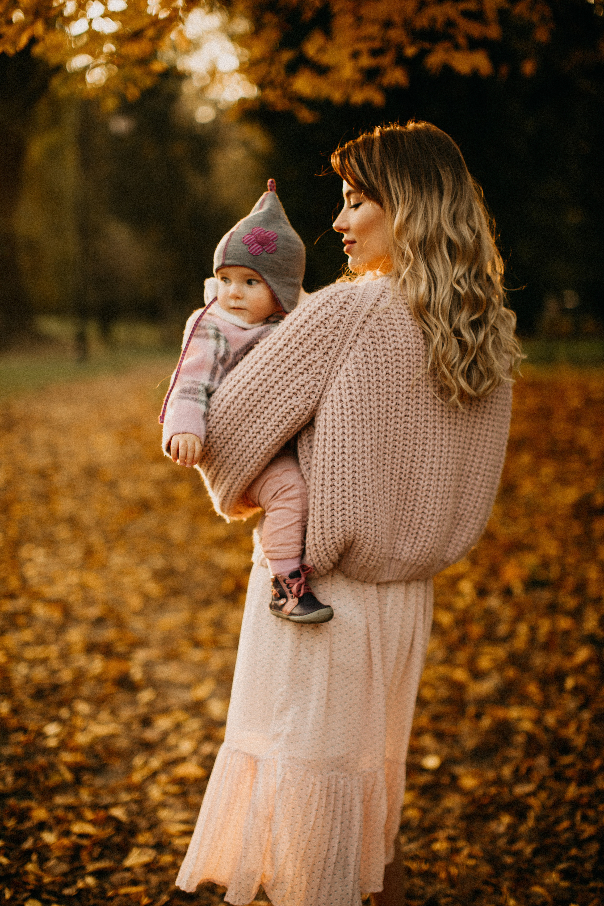 Autumn family story. Yarets Studio | Wedding Films & Photography | Worldwide