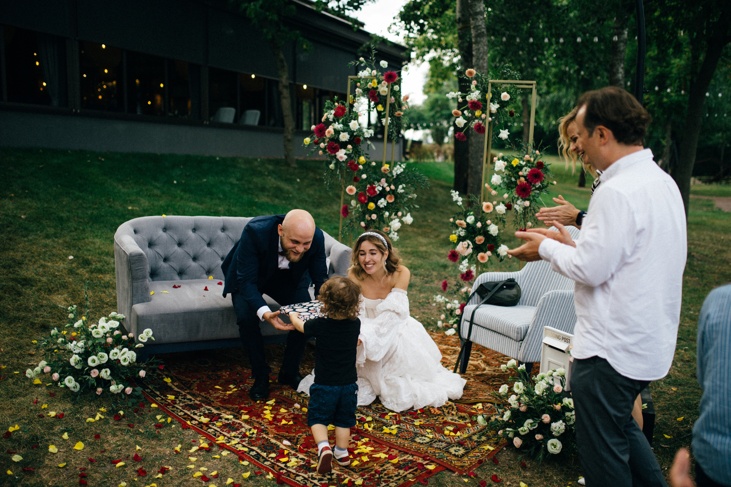 Весільна репортажна фото та відео зйомка