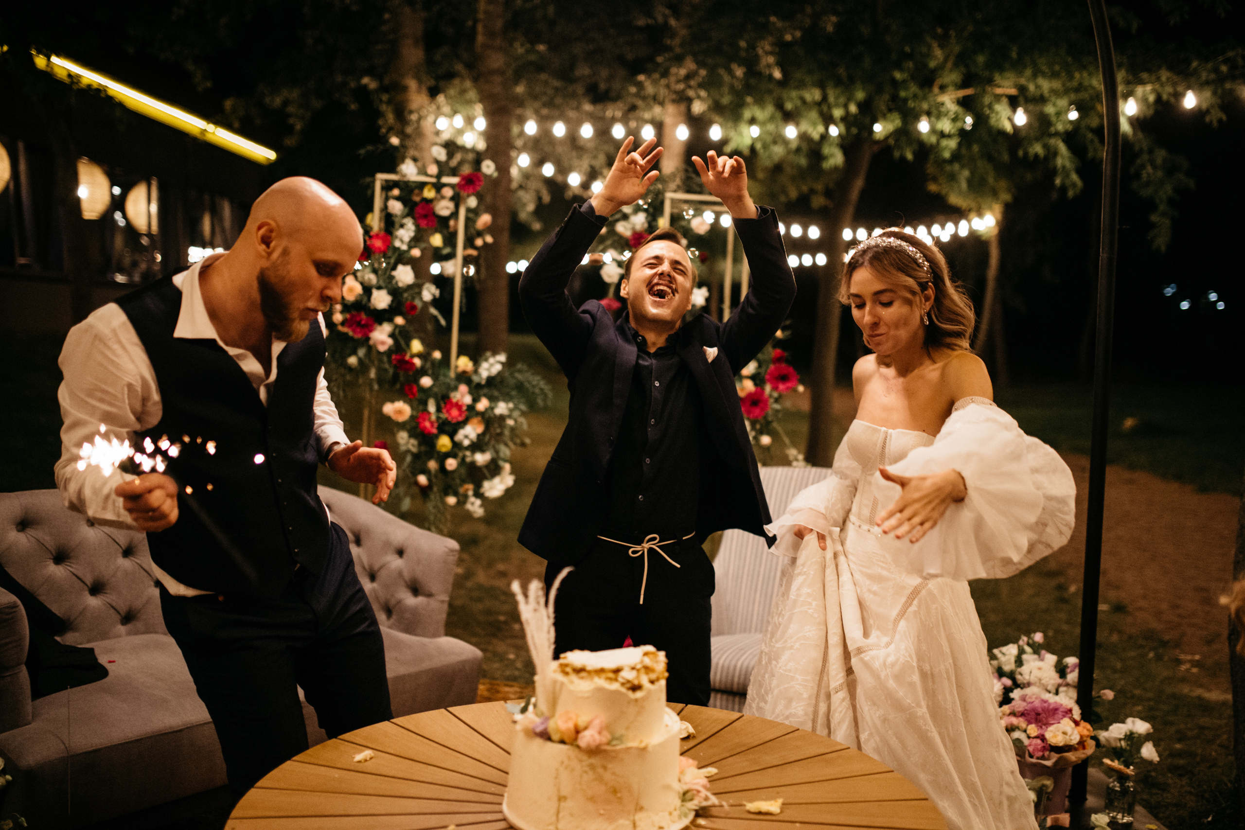 Весільна репортажна фото та відео зйомка