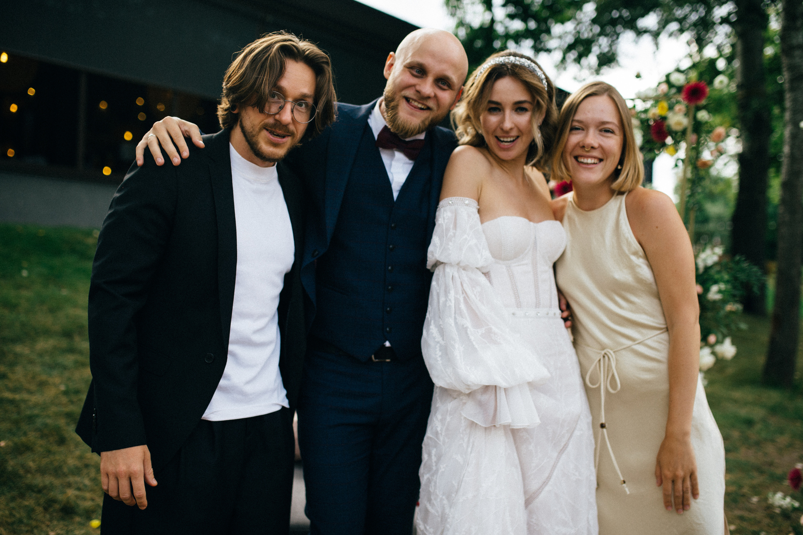 Весільна репортажна фото та відео зйомка