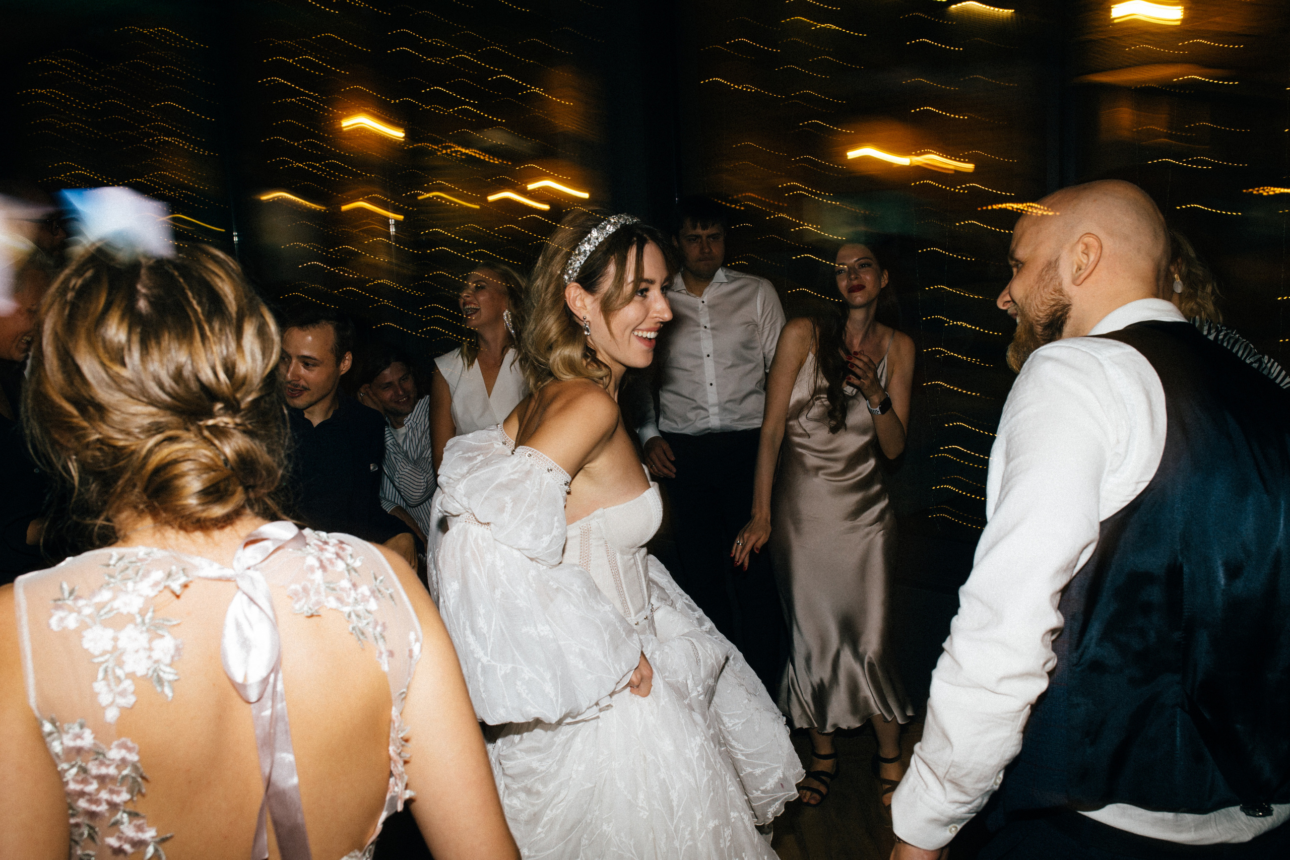 Весільна репортажна фото та відео зйомка