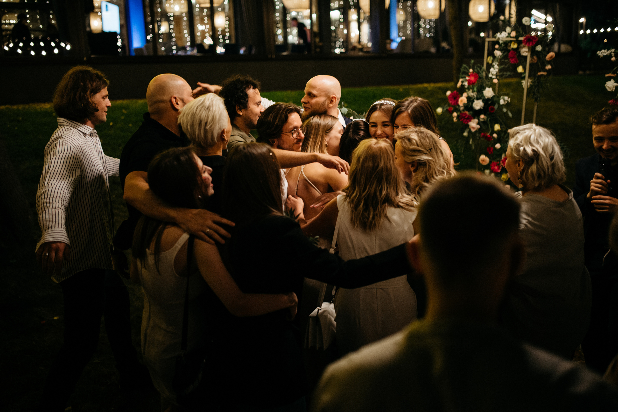 Весільна репортажна фото та відео зйомка