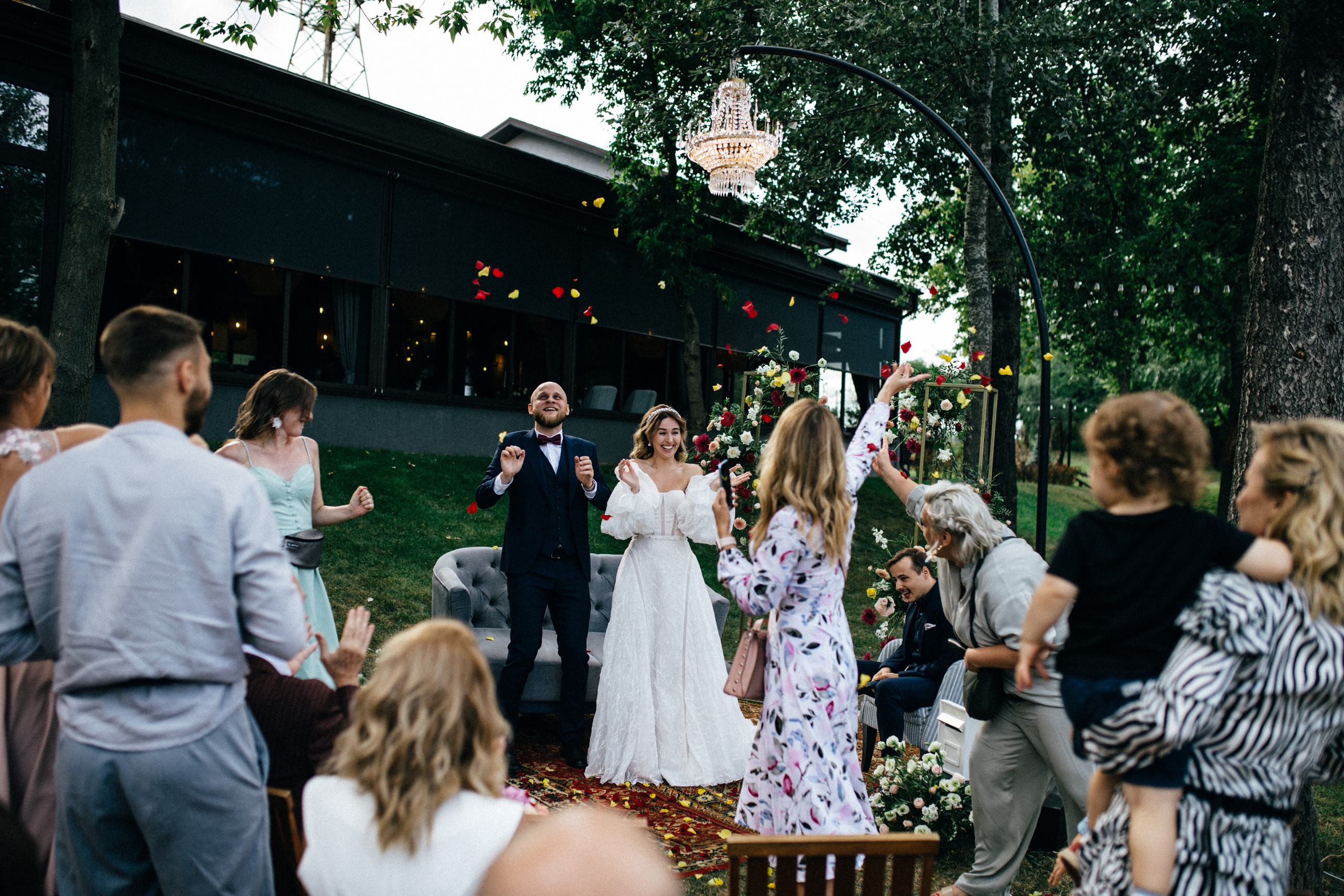 Весільна репортажна фото та відео зйомка