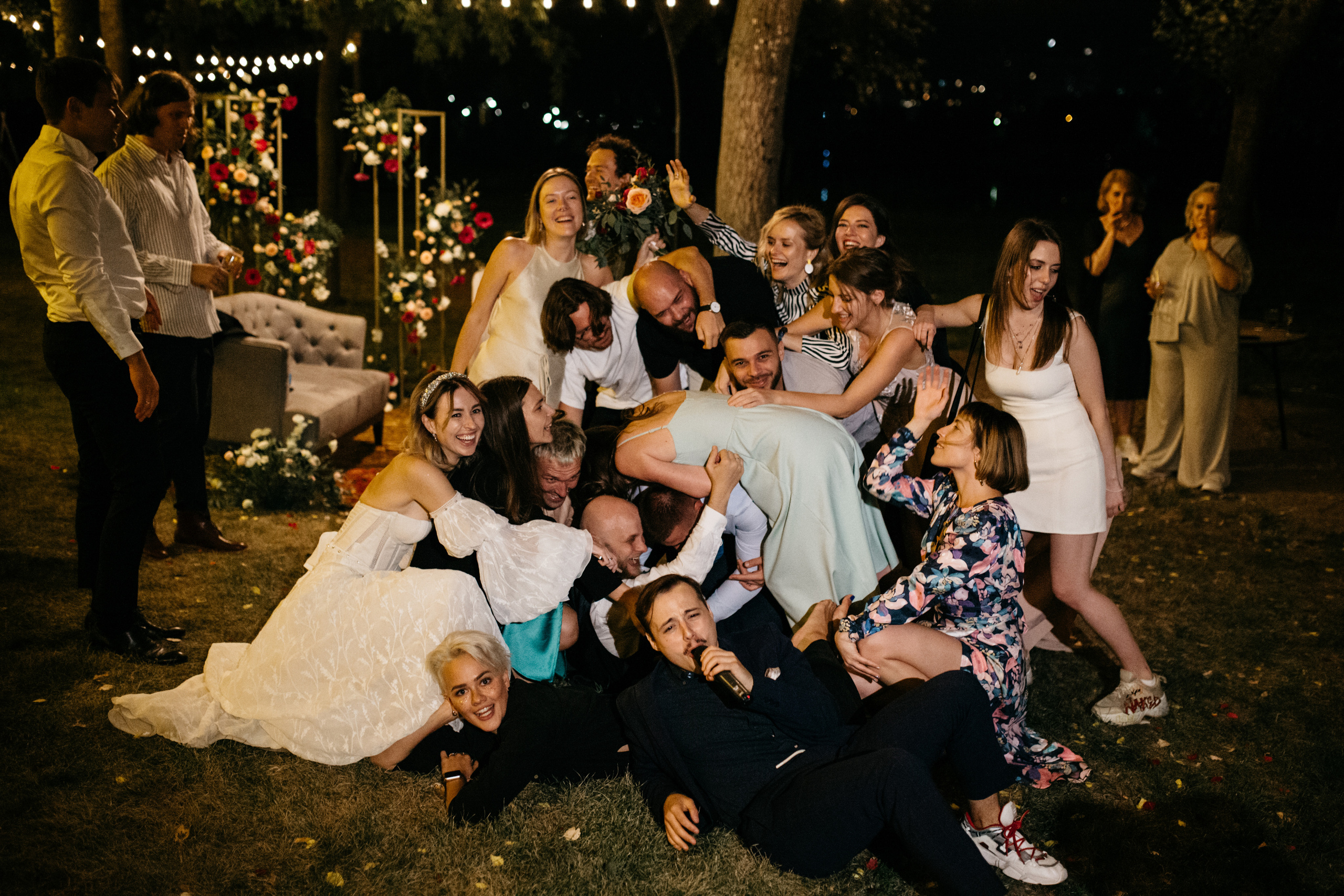 Весільна репортажна фото та відео зйомка