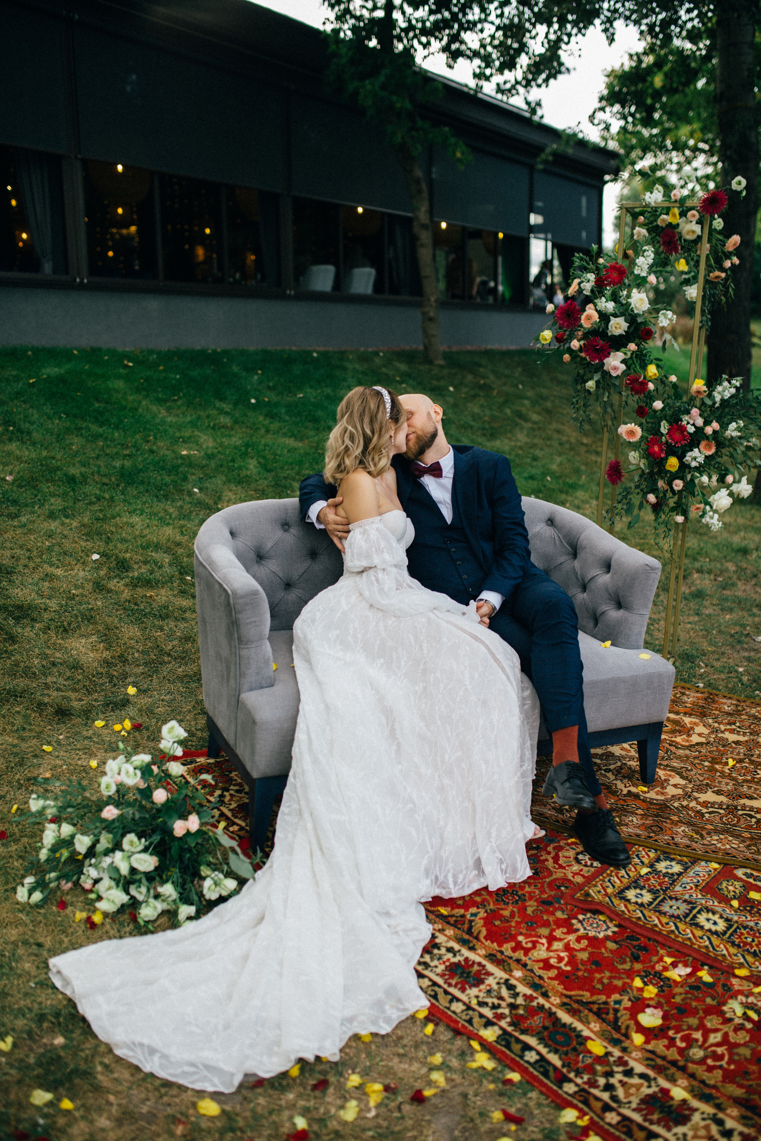 Весільна репортажна фото та відео зйомка