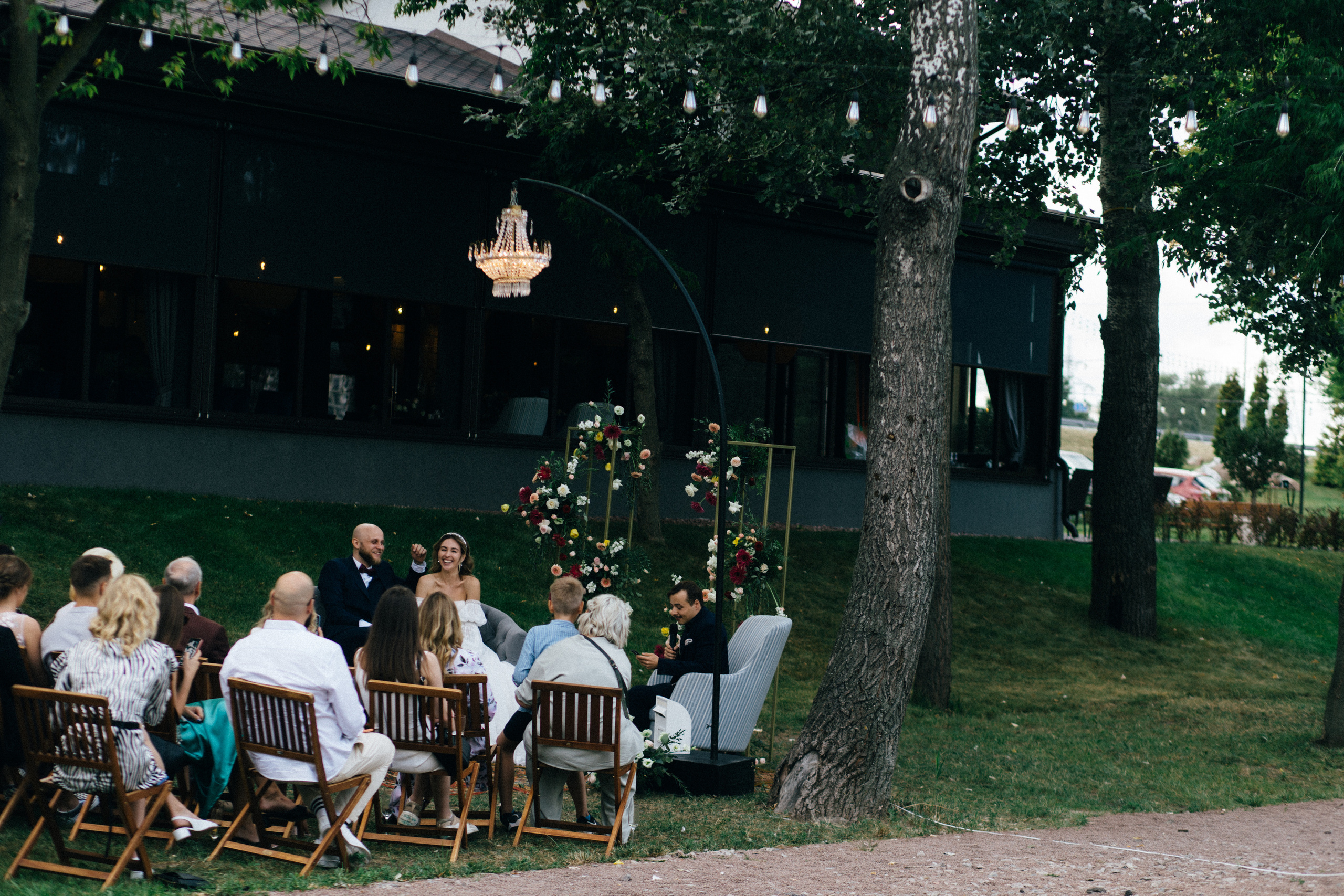 Весільна репортажна фото та відео зйомка