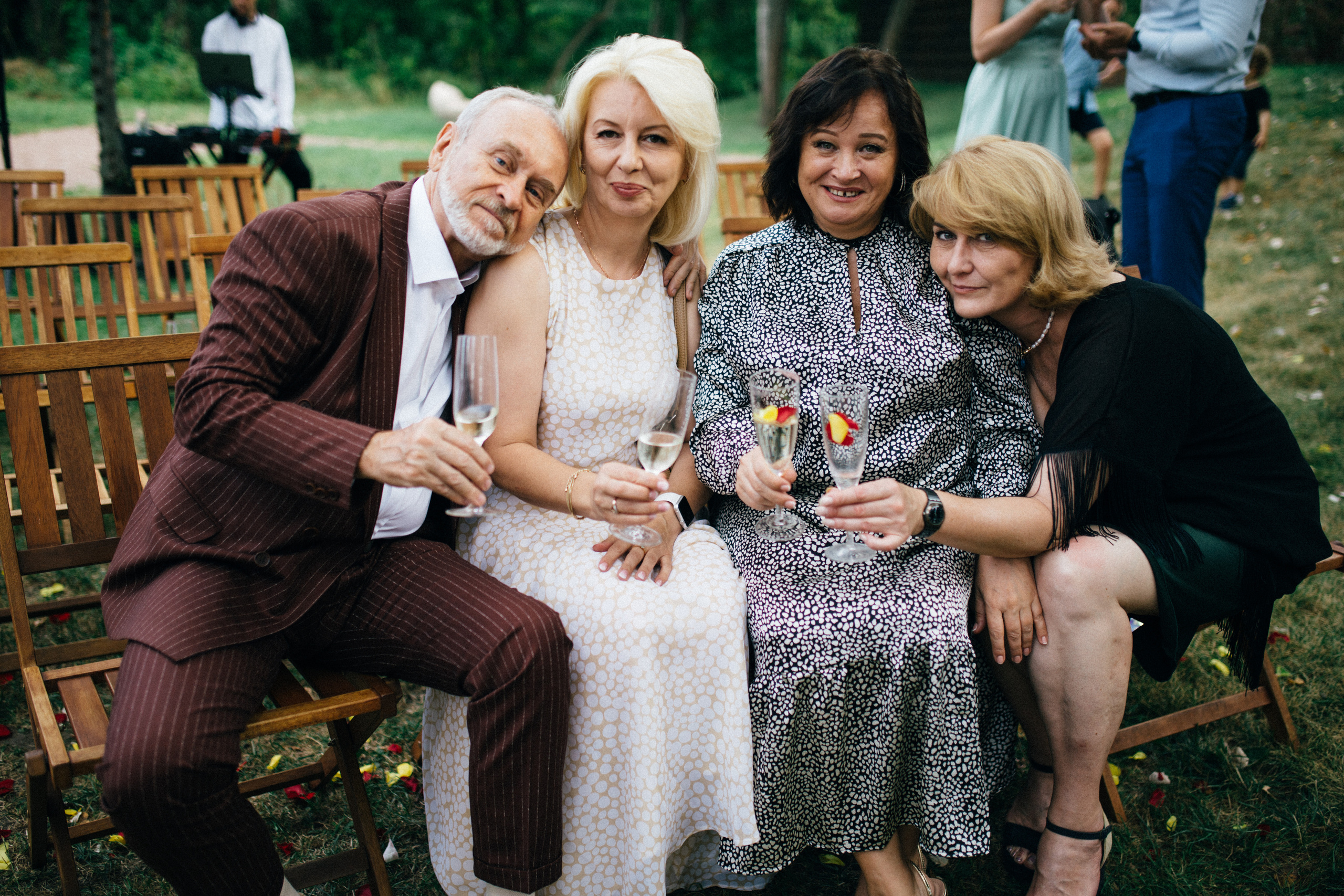 Весільна репортажна фото та відео зйомка