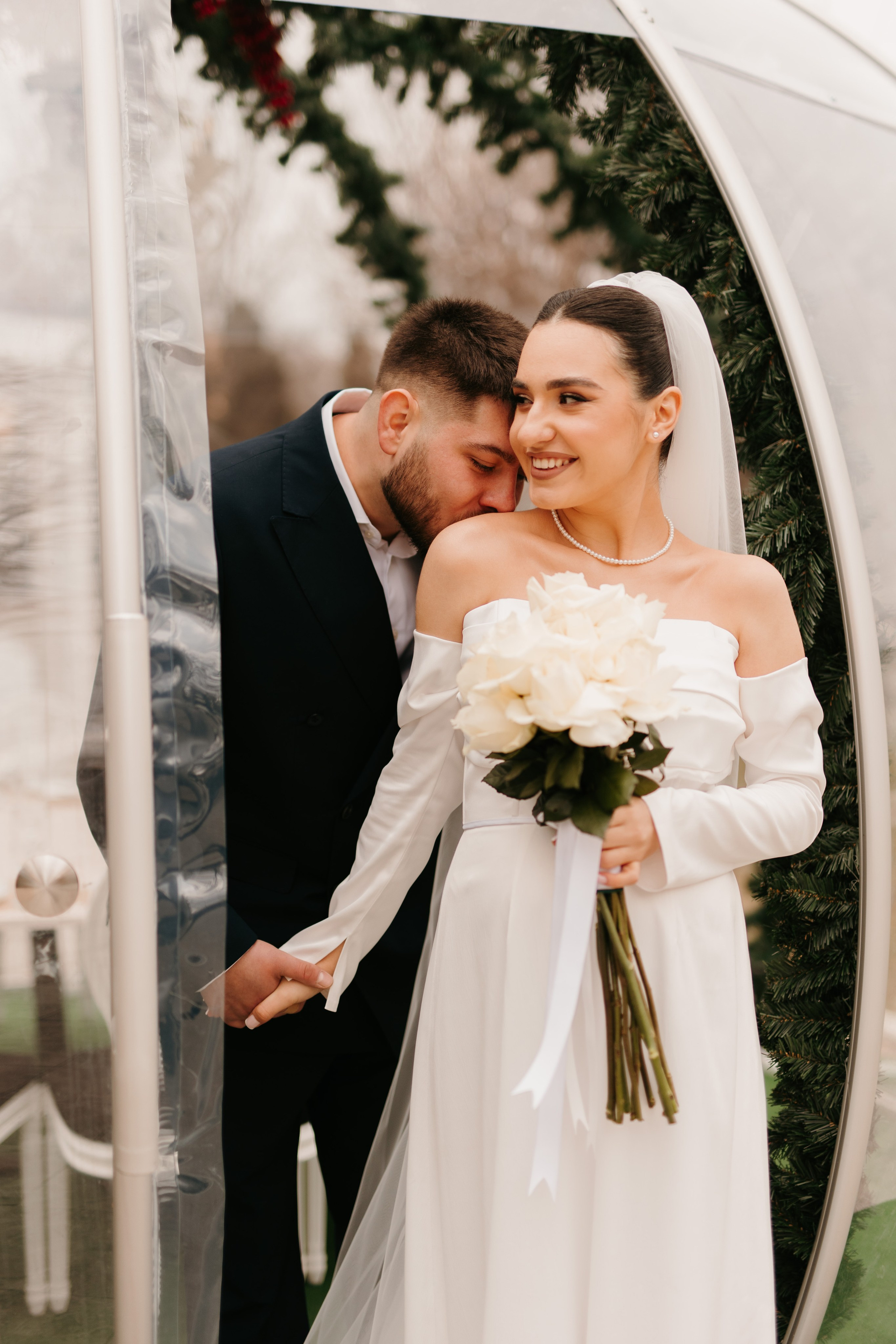 Madalin & Marinela. Main