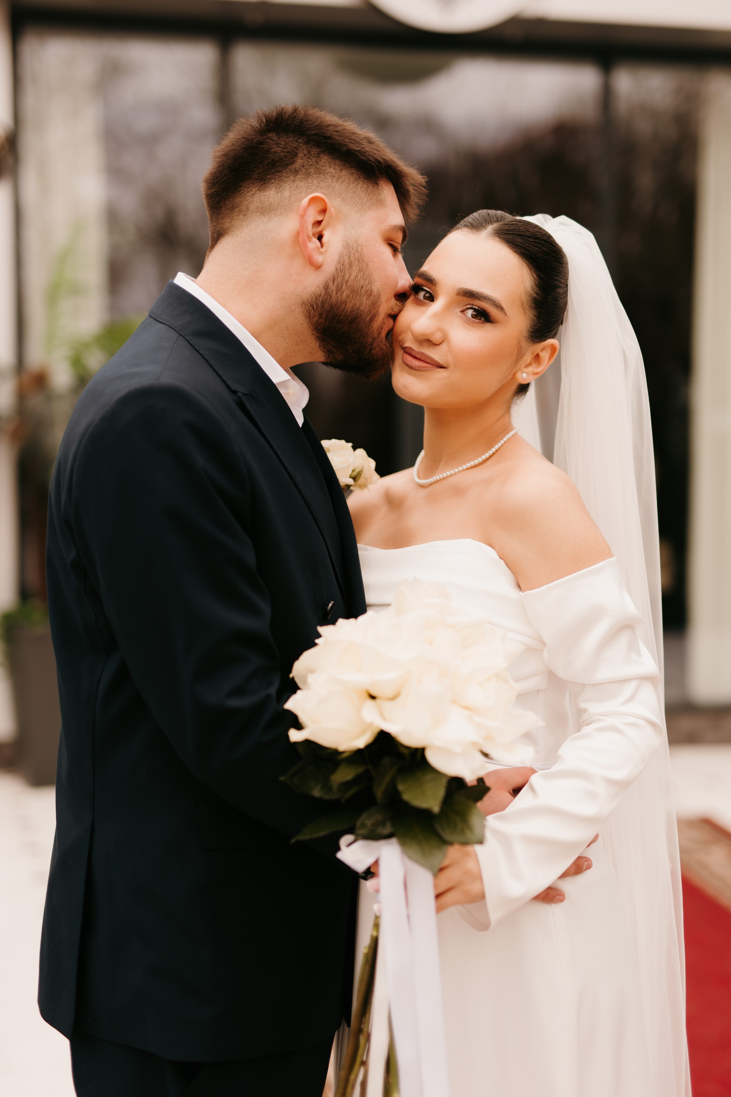 Madalin & Marinela. Main