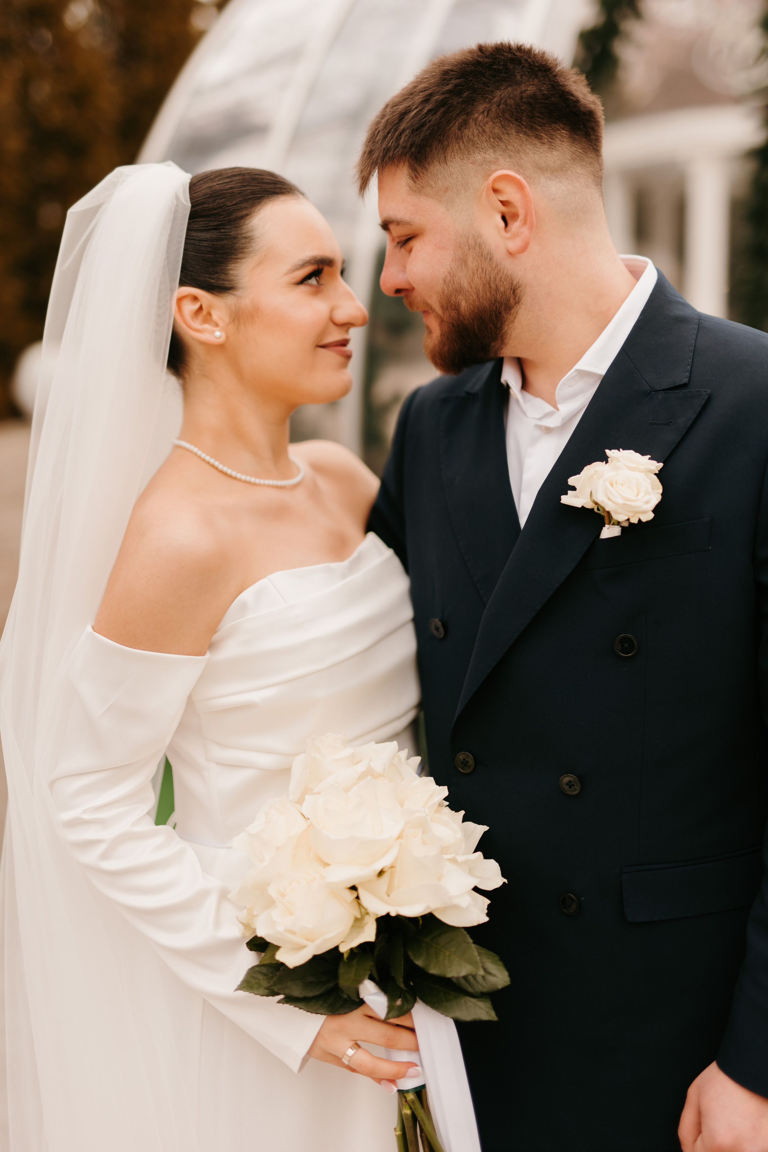 Madalin & Marinela. Main