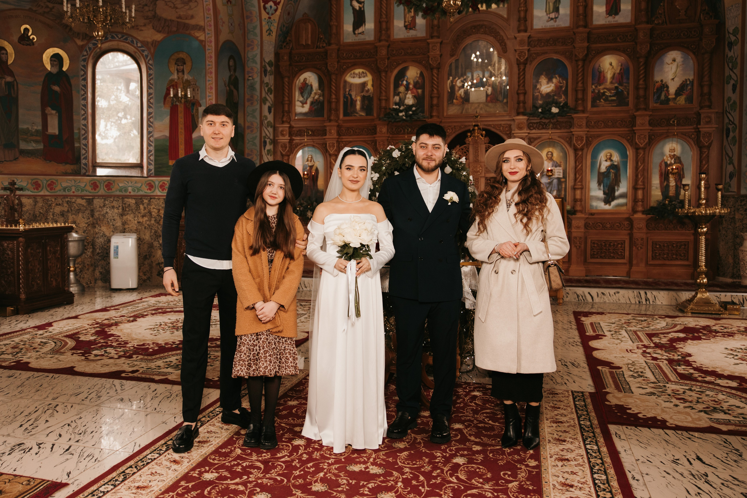 Madalin & Marinela. Main