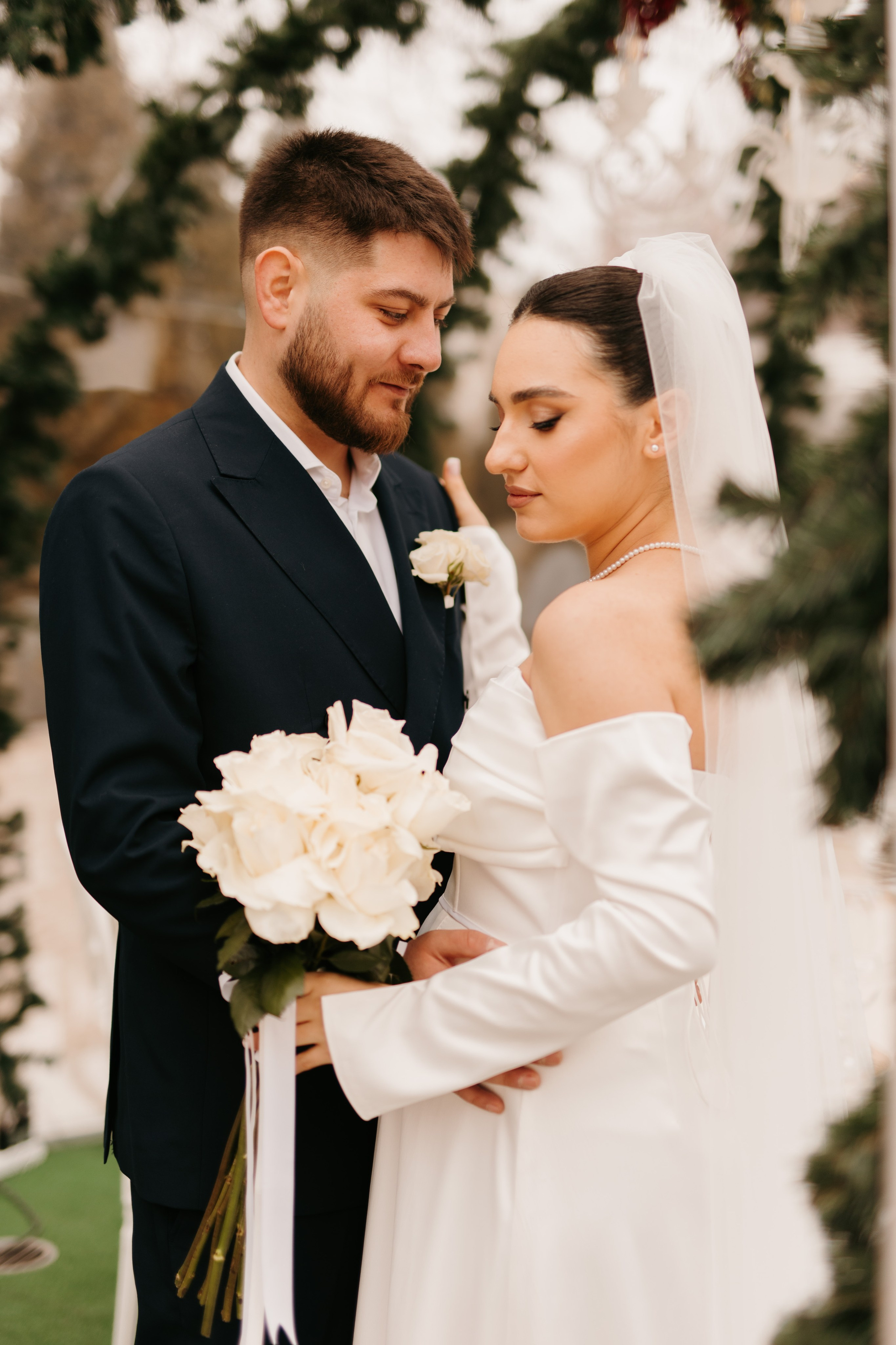 Madalin & Marinela. Main