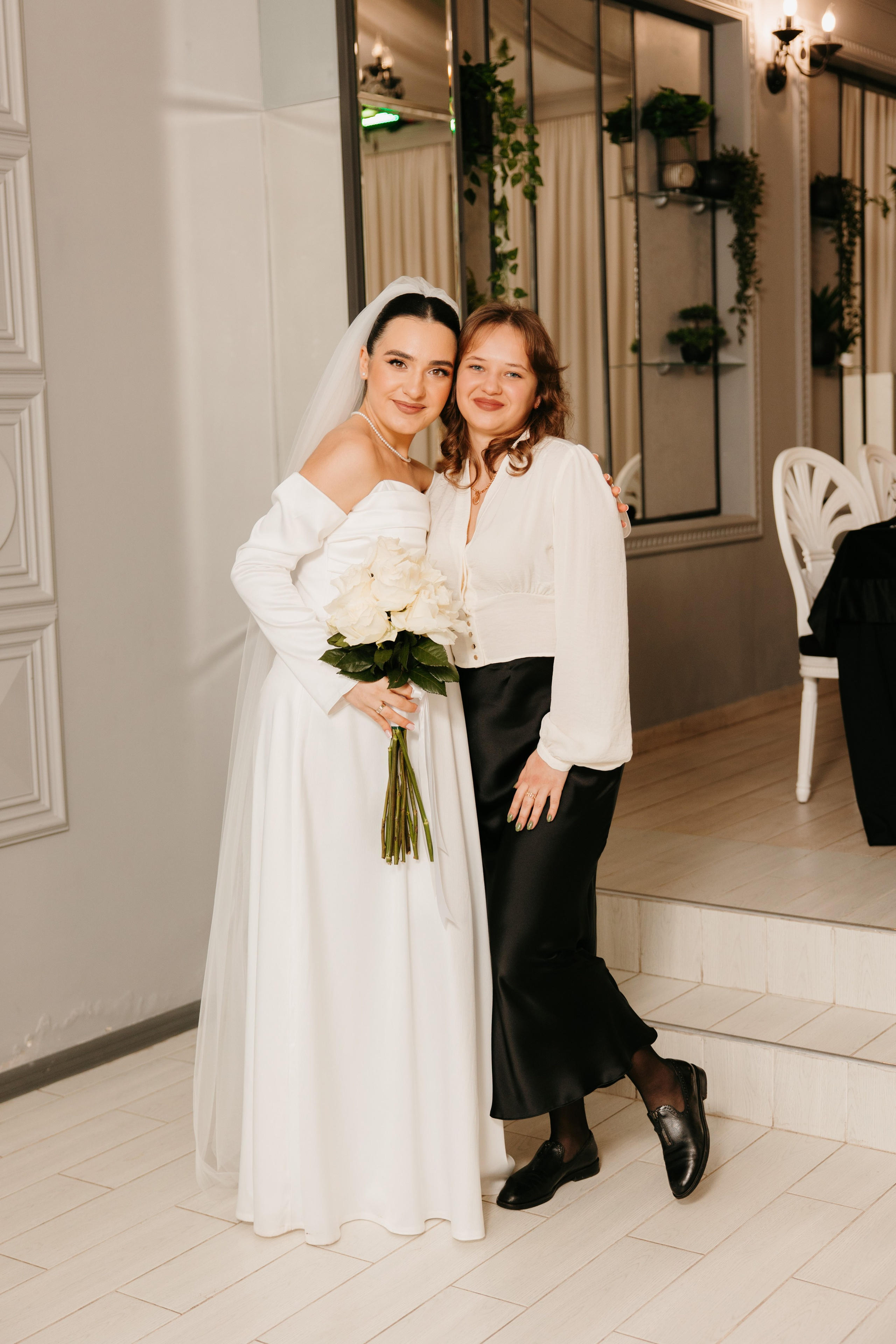 Madalin & Marinela. Main